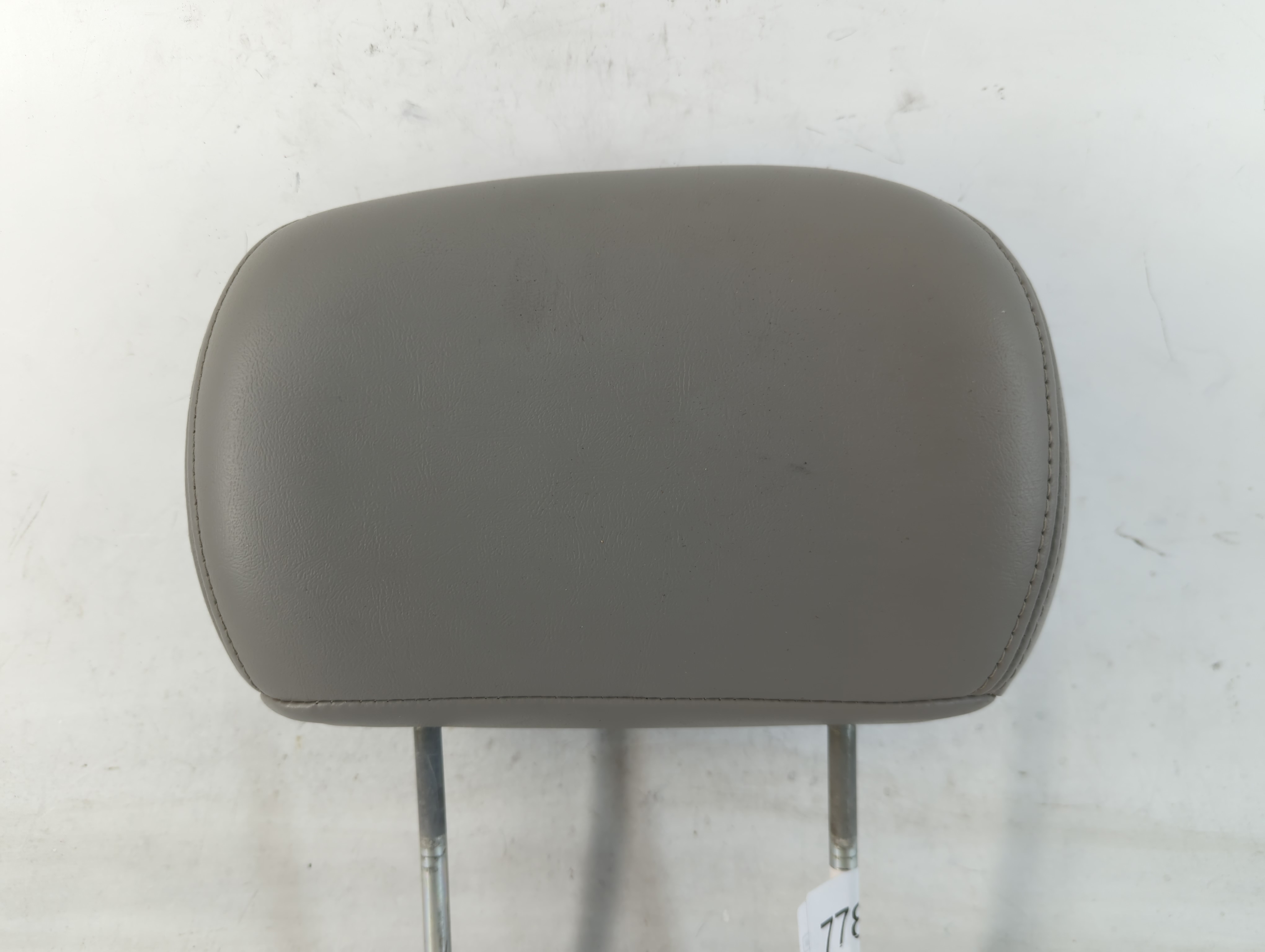 2005 Chevrolet Trailblazer Ext Headrest Head Rest Front Driver Passenger Seat 778030 - Oemusedautoparts1.com