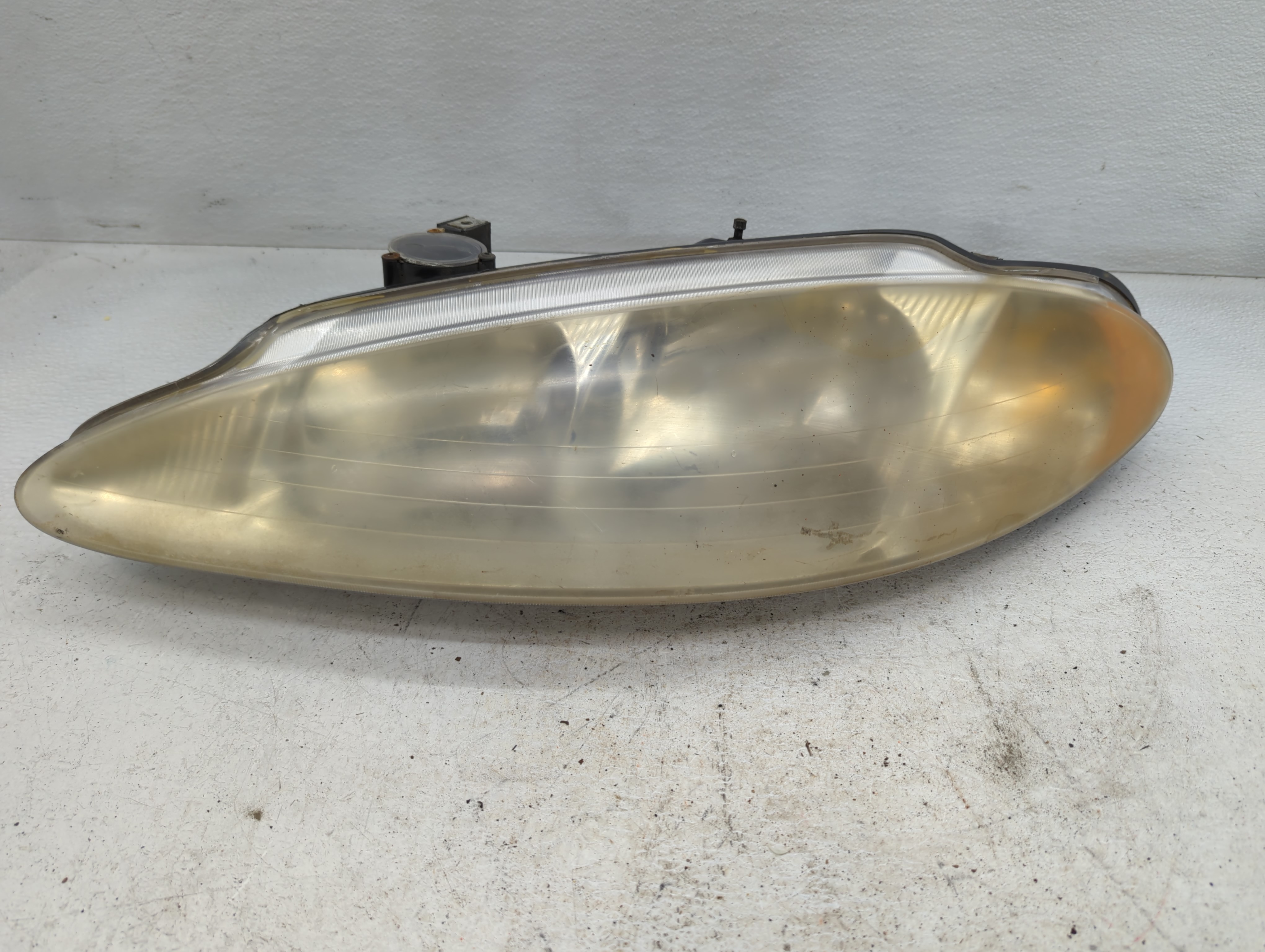 Picture of 1998-2004 Dodge Intrepid Driver Left Oem Head Light Headlight Lamp 778044