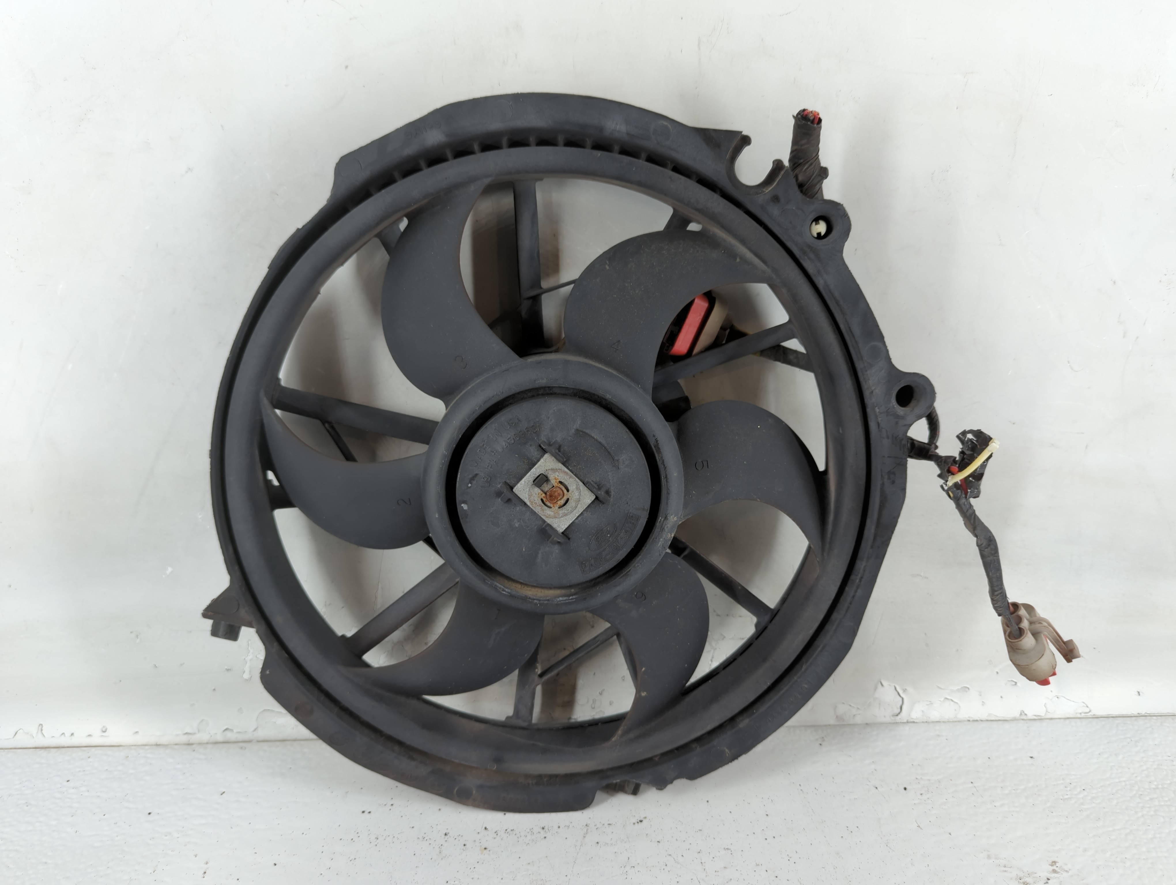 2013-2019 Ford Taurus Electric Radiator Cooling Fan Motor Assembly 778058 - Oemusedautoparts1.com