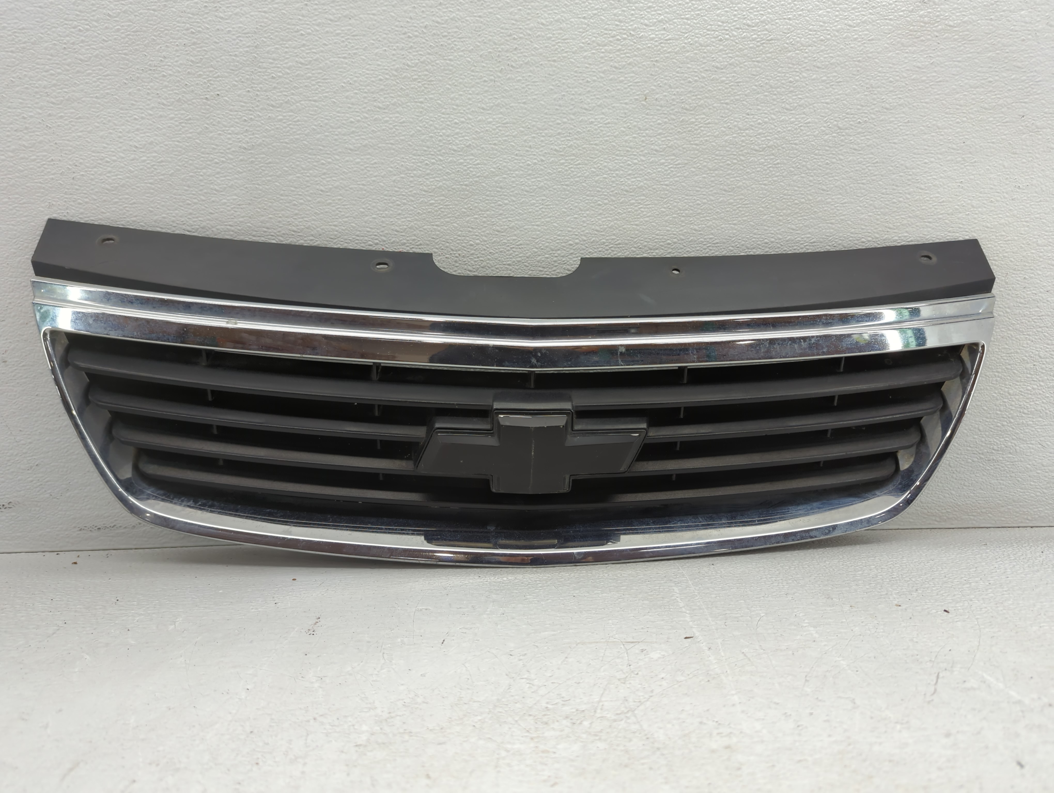 2006-2008 Chevrolet Malibu Front Bumper Grille Cover 778087 - Oemusedautoparts1.com
