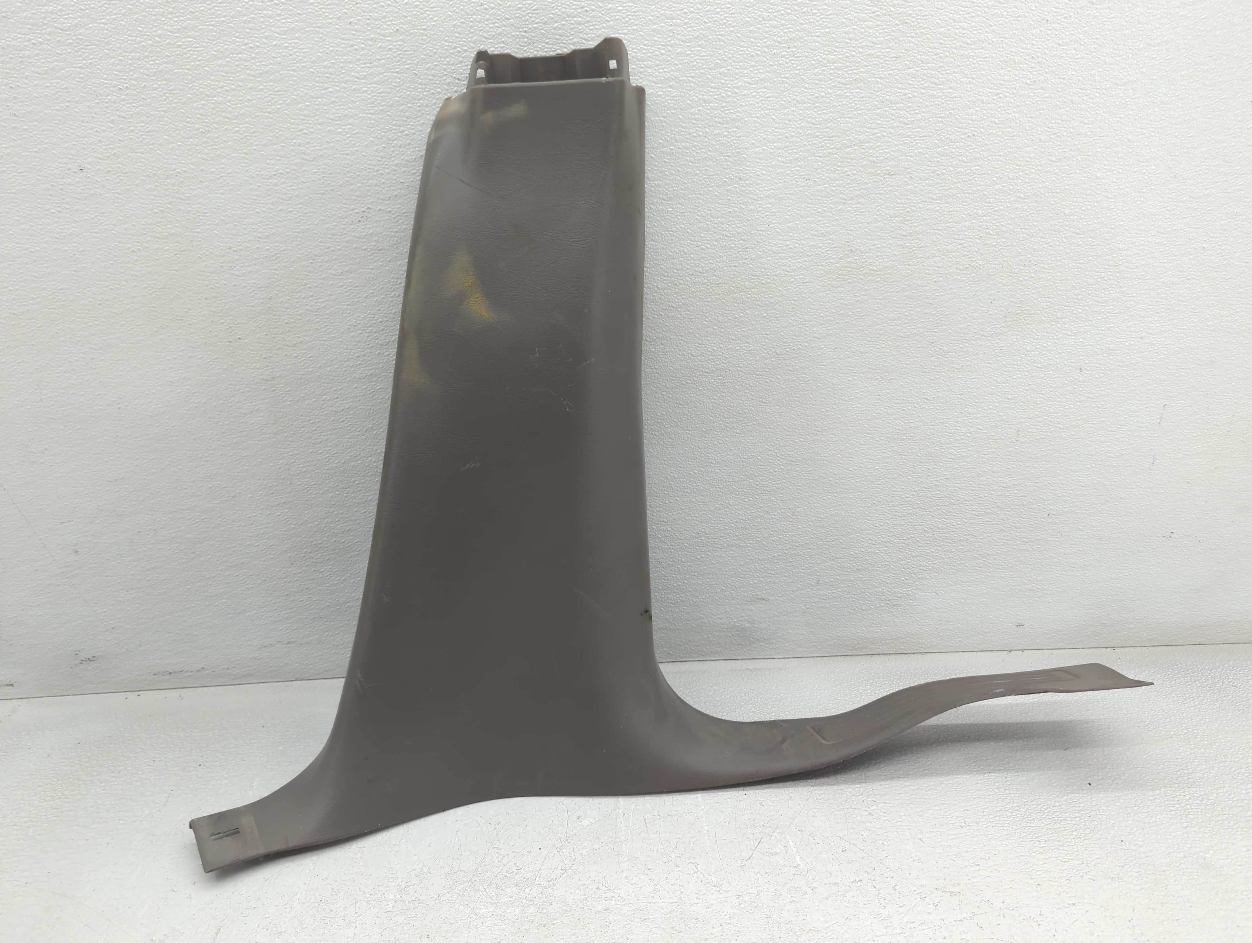 2000-2007 Ford Taurus Passenger Center Pillar Oem 778145 - Oemusedautoparts1.com