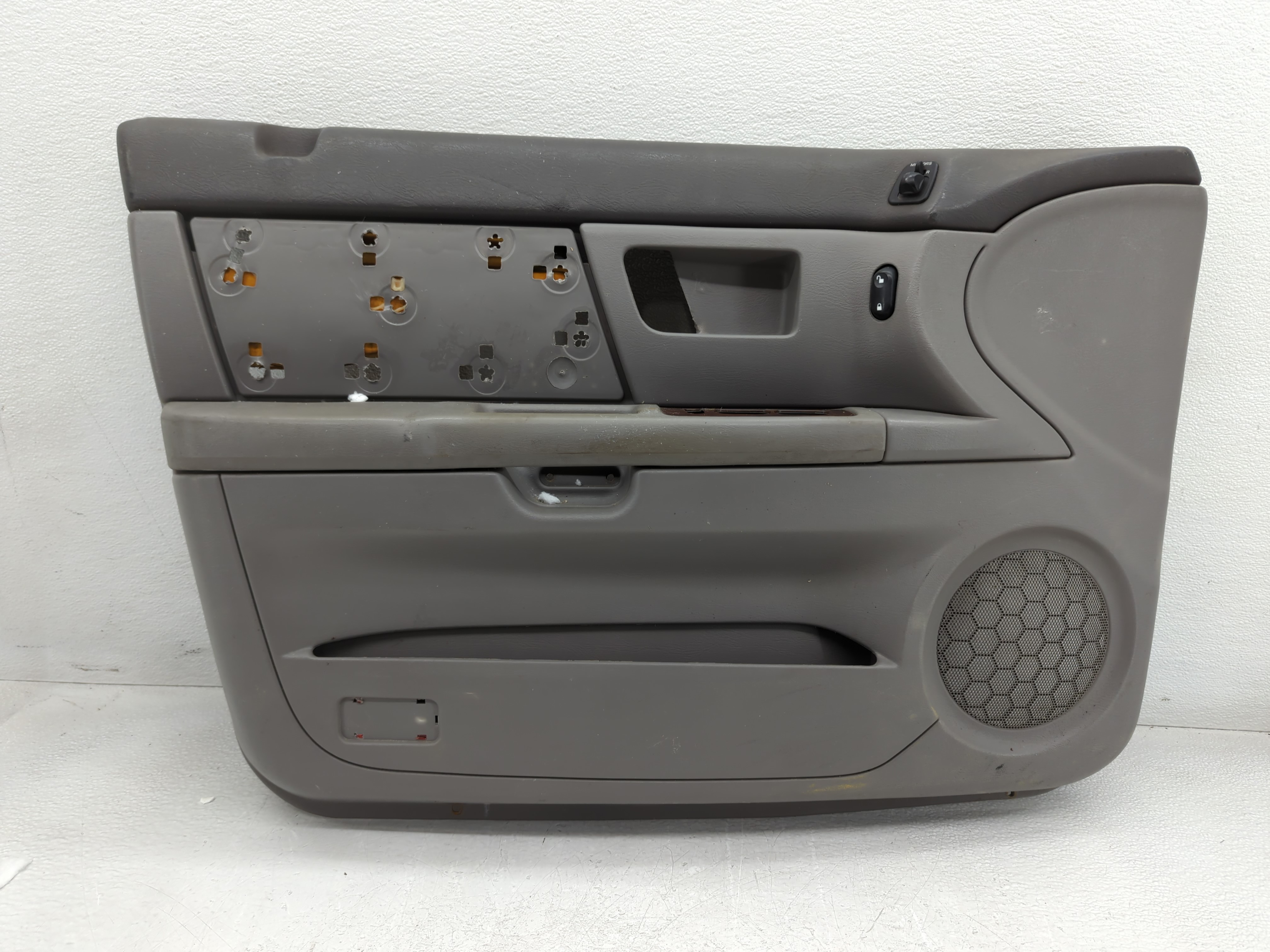 2006 Ford Taurus Front Left Driver Interior Door Panel Trim 778152 - Oemusedautoparts1.com