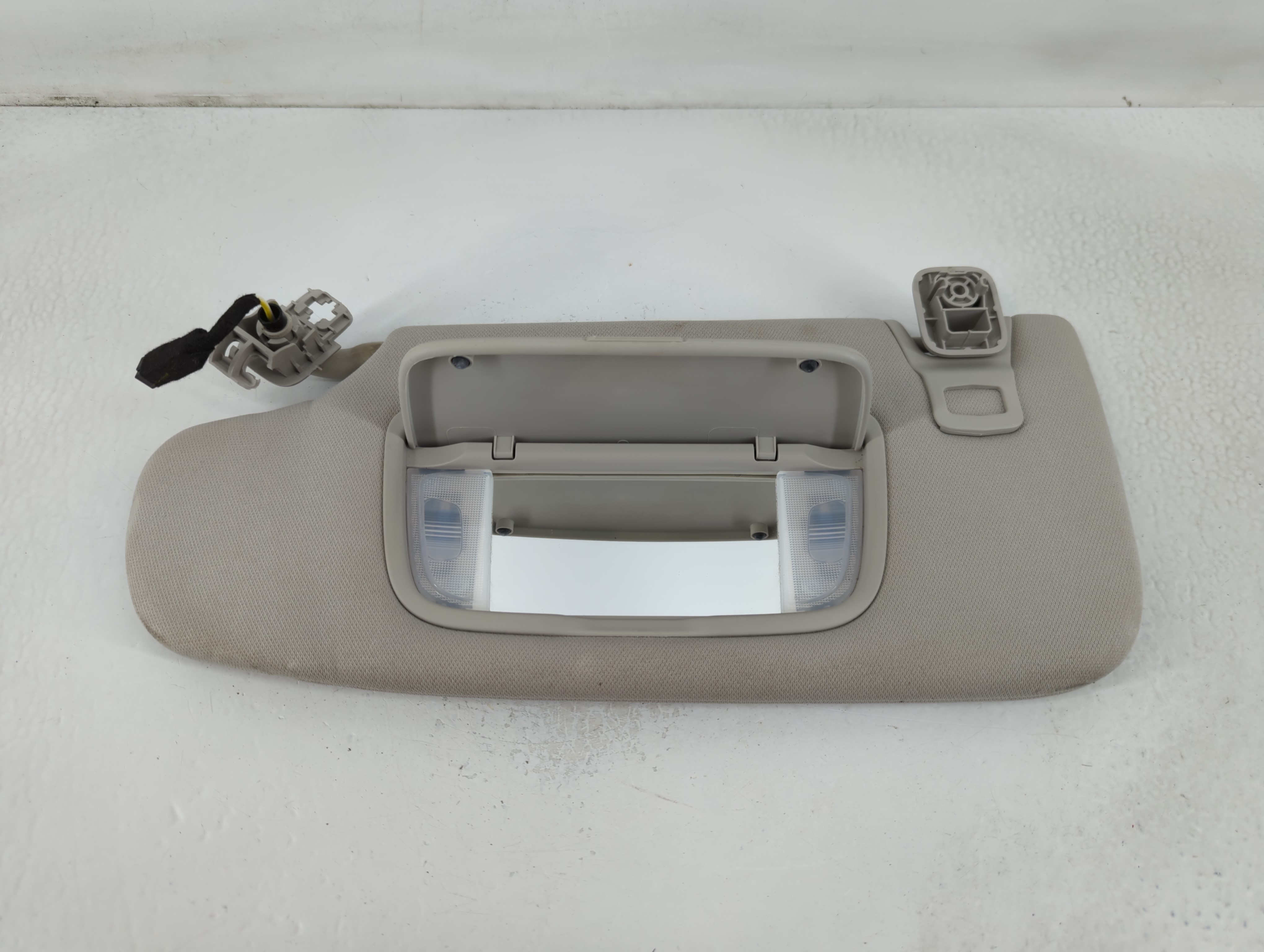 2015-2017 Lincoln Mkz Driver Sun Visor Mirror Left Sunvisor Grey 778153 - Oemusedautoparts1.com