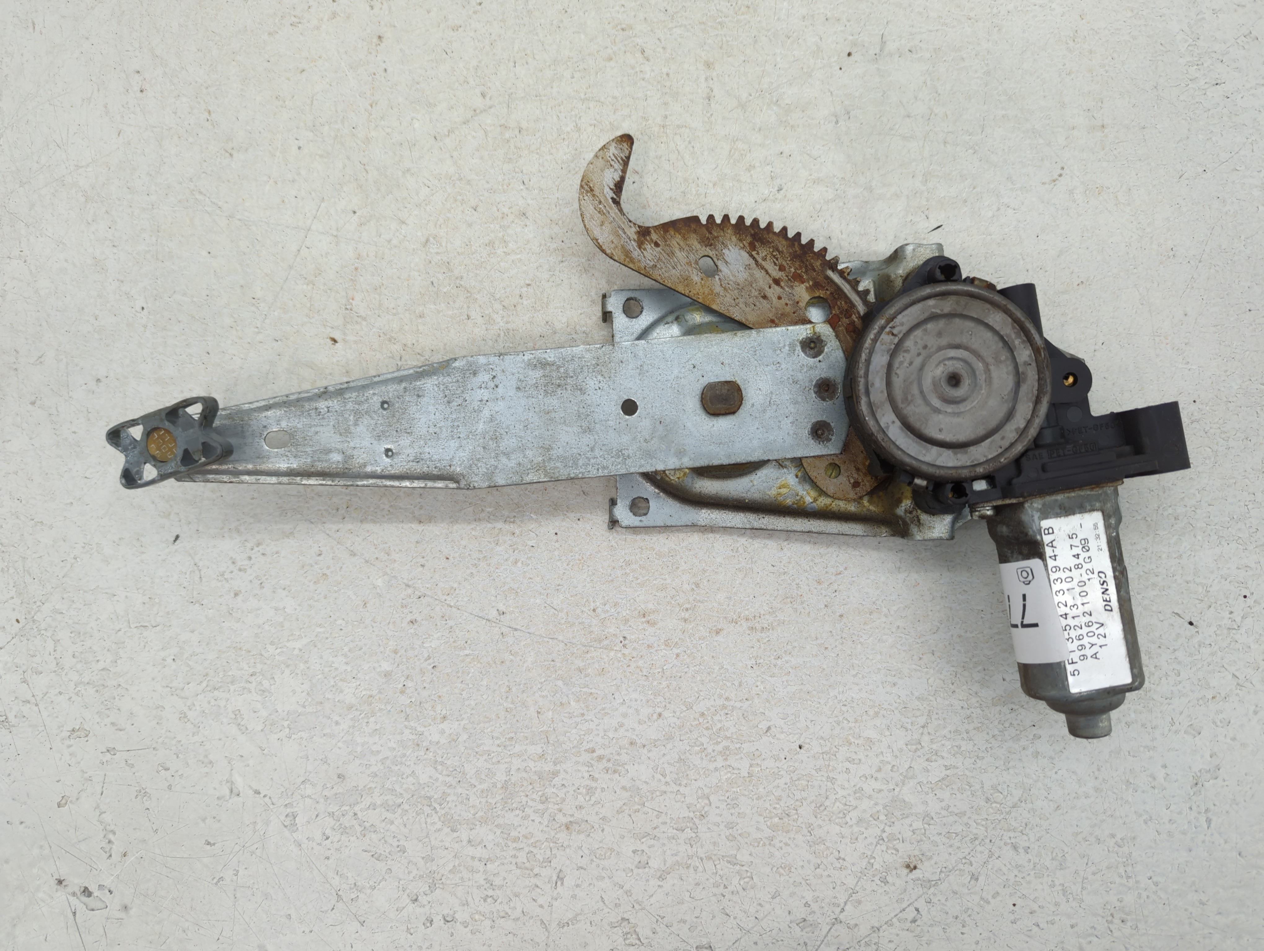 1998-2007 Ford Taurus Driver Front Left Power Window Motor 778162 - Oemusedautoparts1.com
