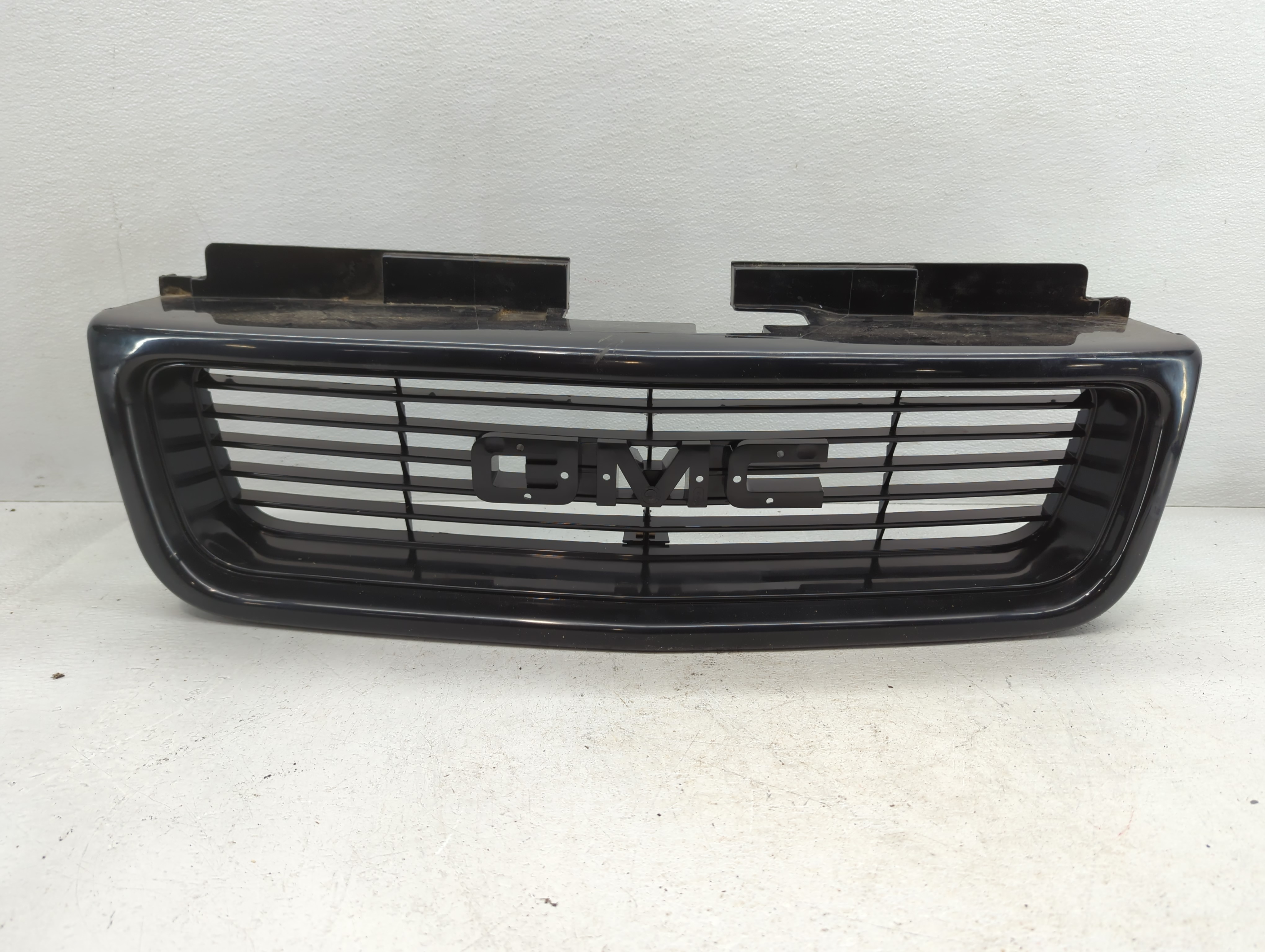 Picture of Gmc Jimmy Front Bumper Grille Cover 778199