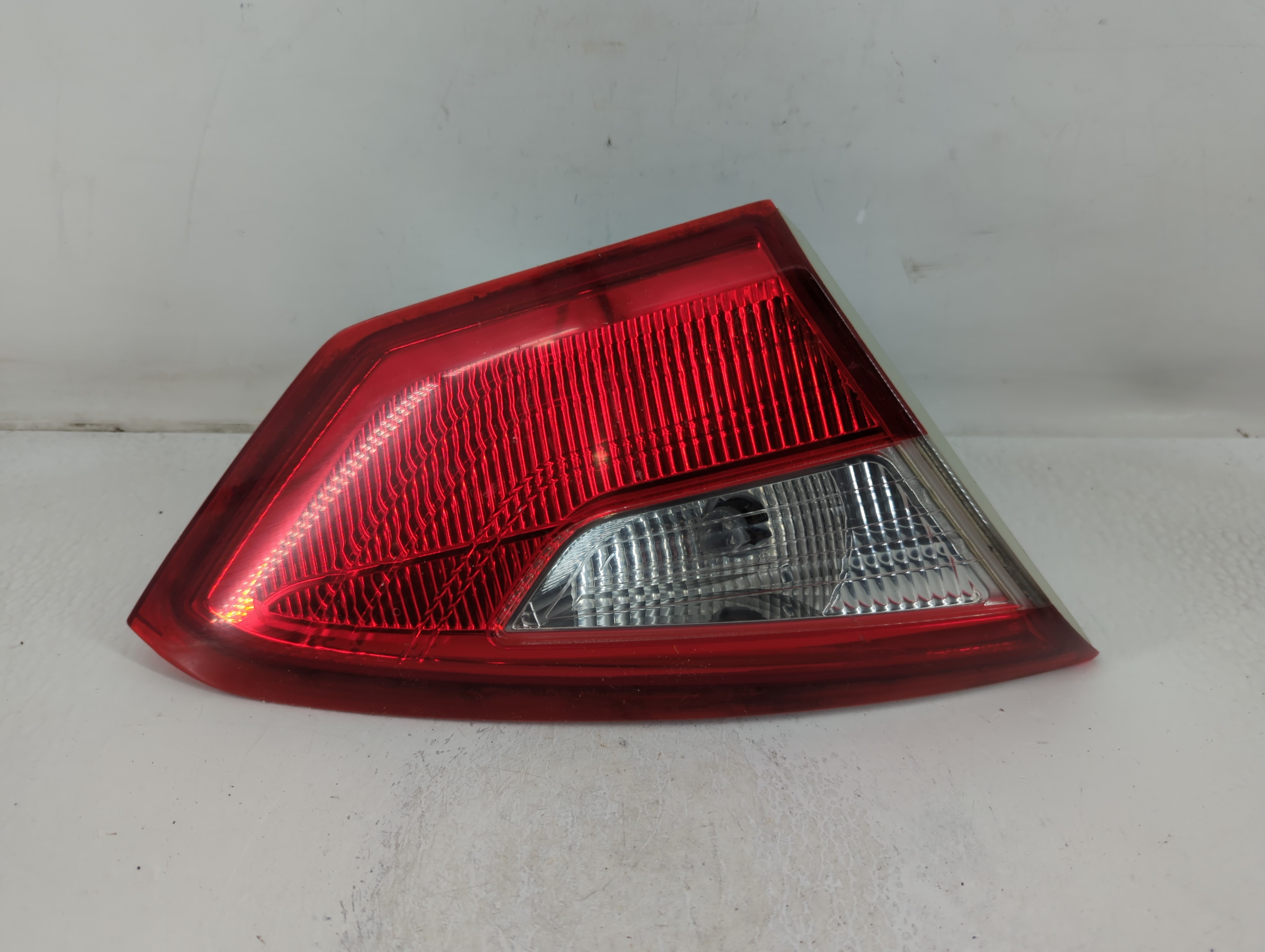 2012-2014 Ford Focus Driver Left Side Tail Light Taillight Oem 778249 - Oemusedautoparts1.com