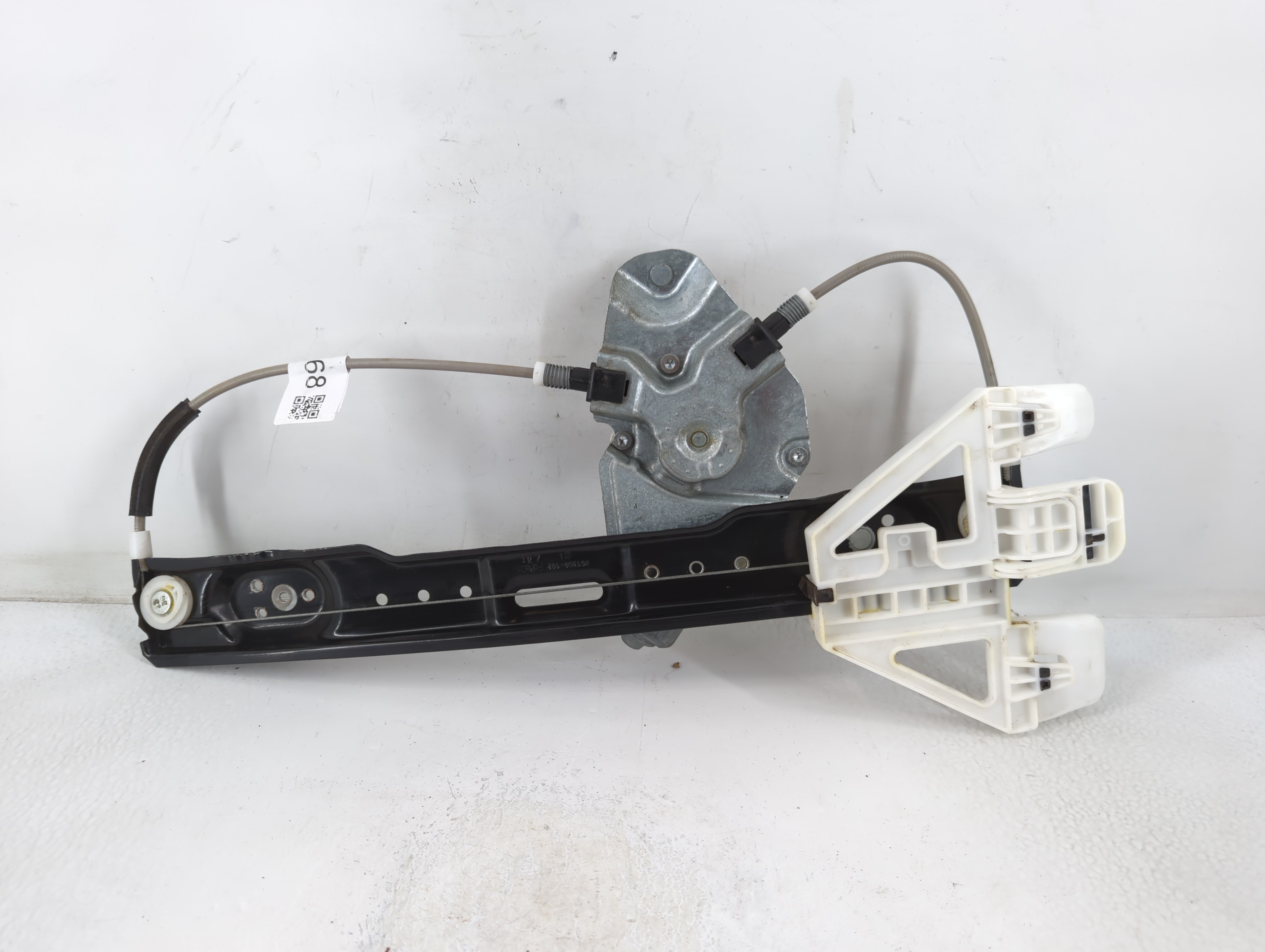Picture of 2010-2019 Ford Taurus Driver Left Rear Window Regulator 778268