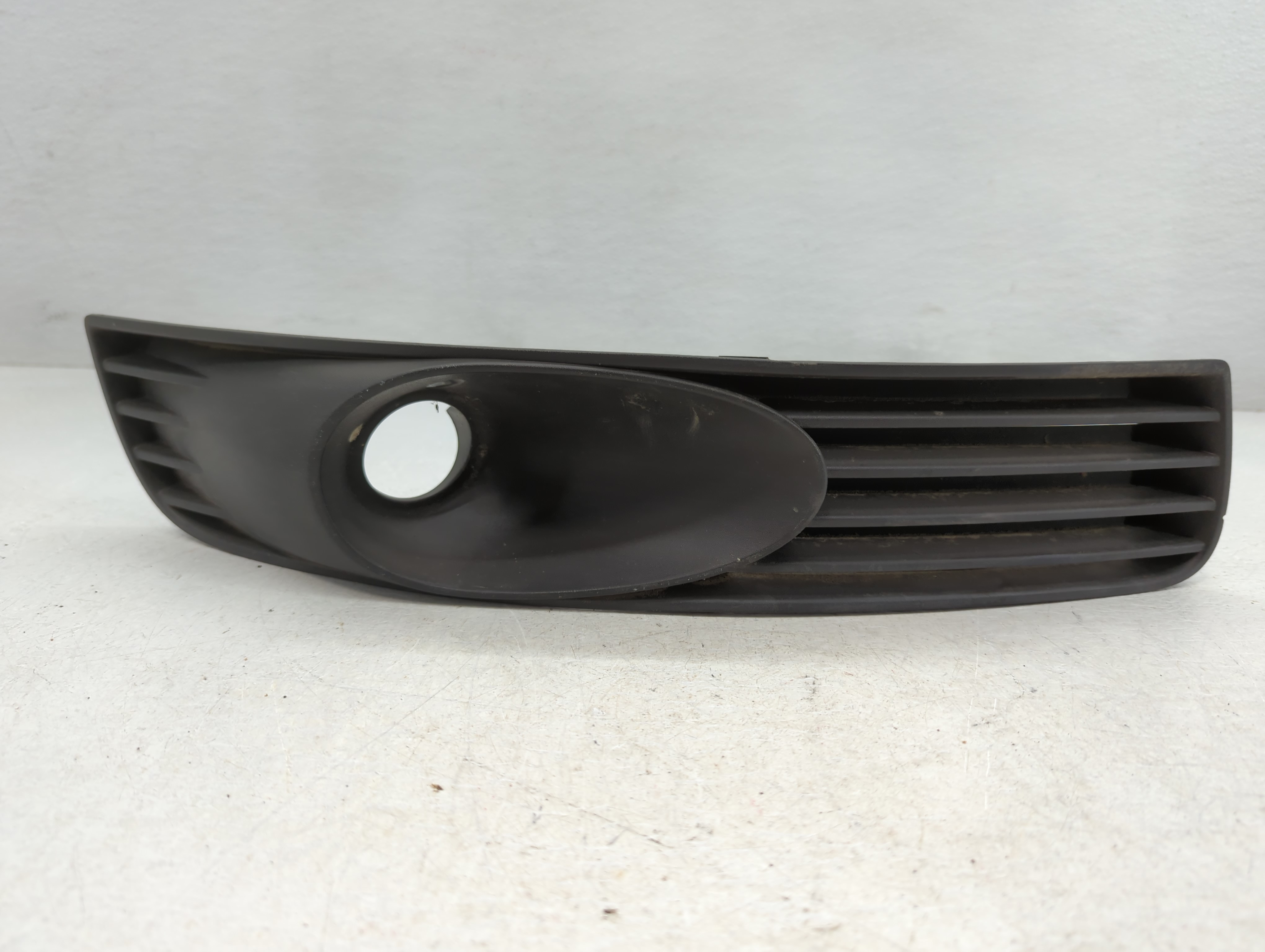 2005-2010 Chevrolet Cobalt Front Bumper Grille Cover 778271 - Oemusedautoparts1.com