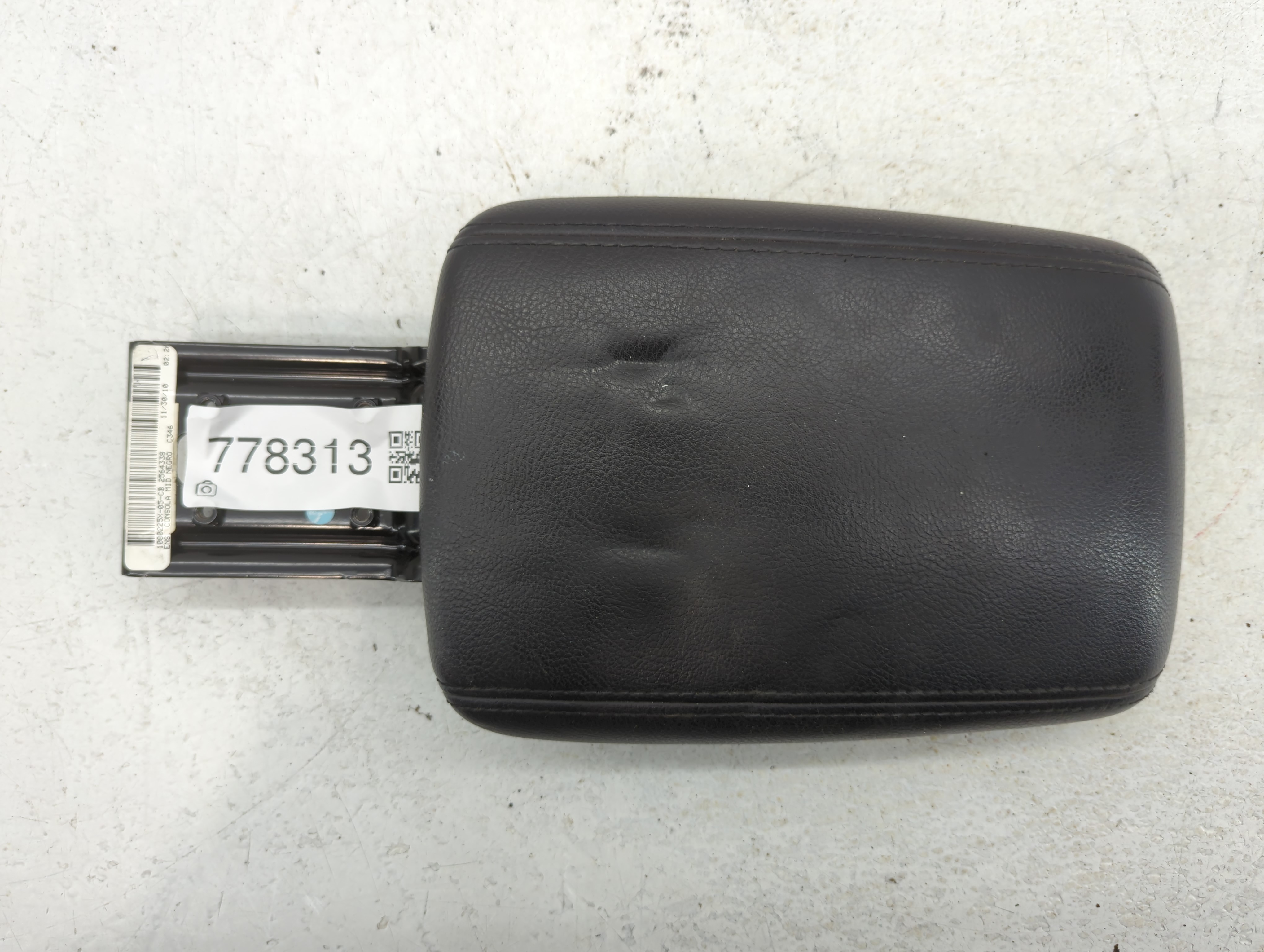 Picture of 2012 Ford Focnrs Center Console Armrest Cover Lid Black 778313