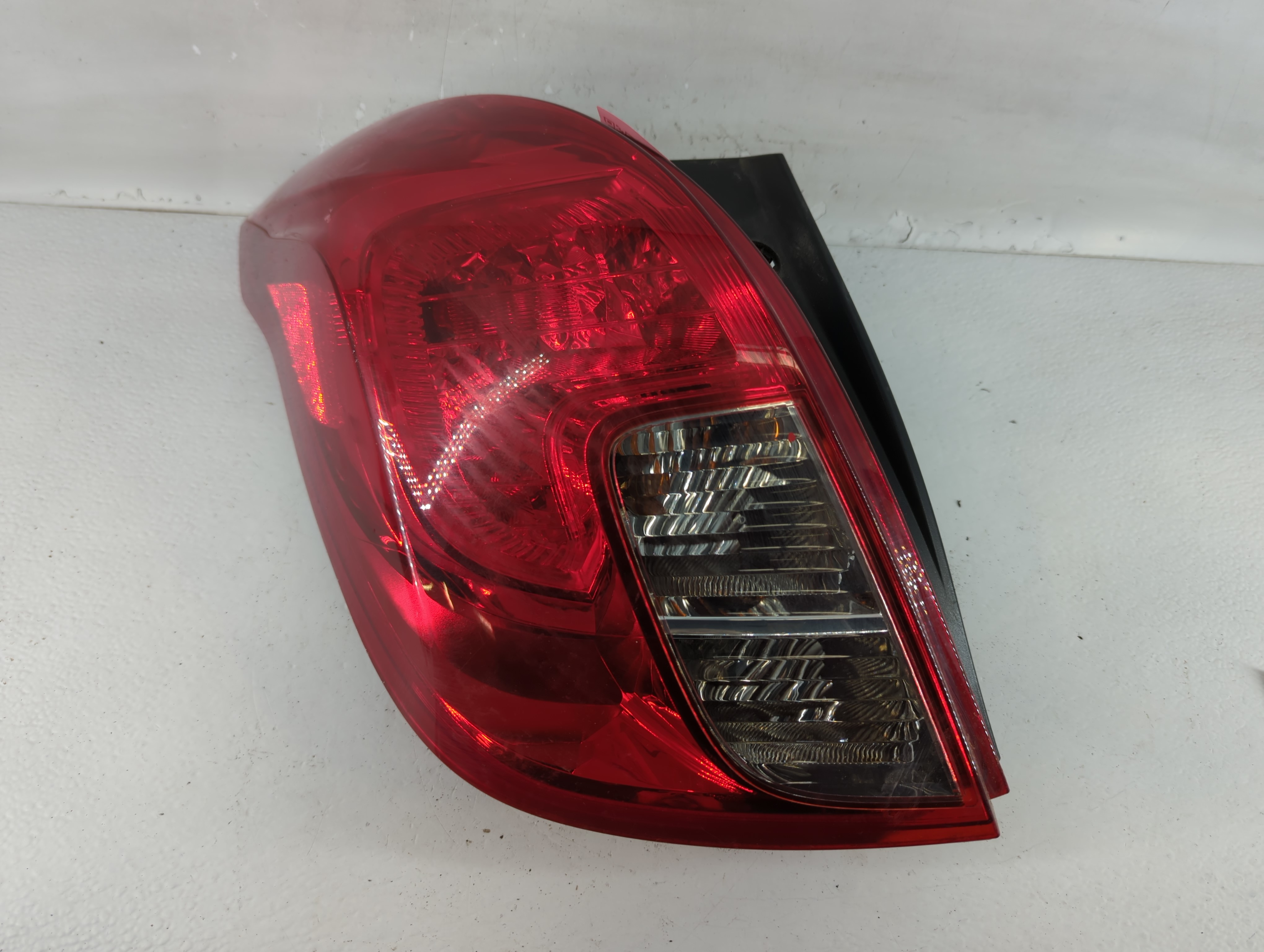 2013-2016 Buick Encore Driver Left Side Tail Light Taillight Oem 778336 - Oemusedautoparts1.com