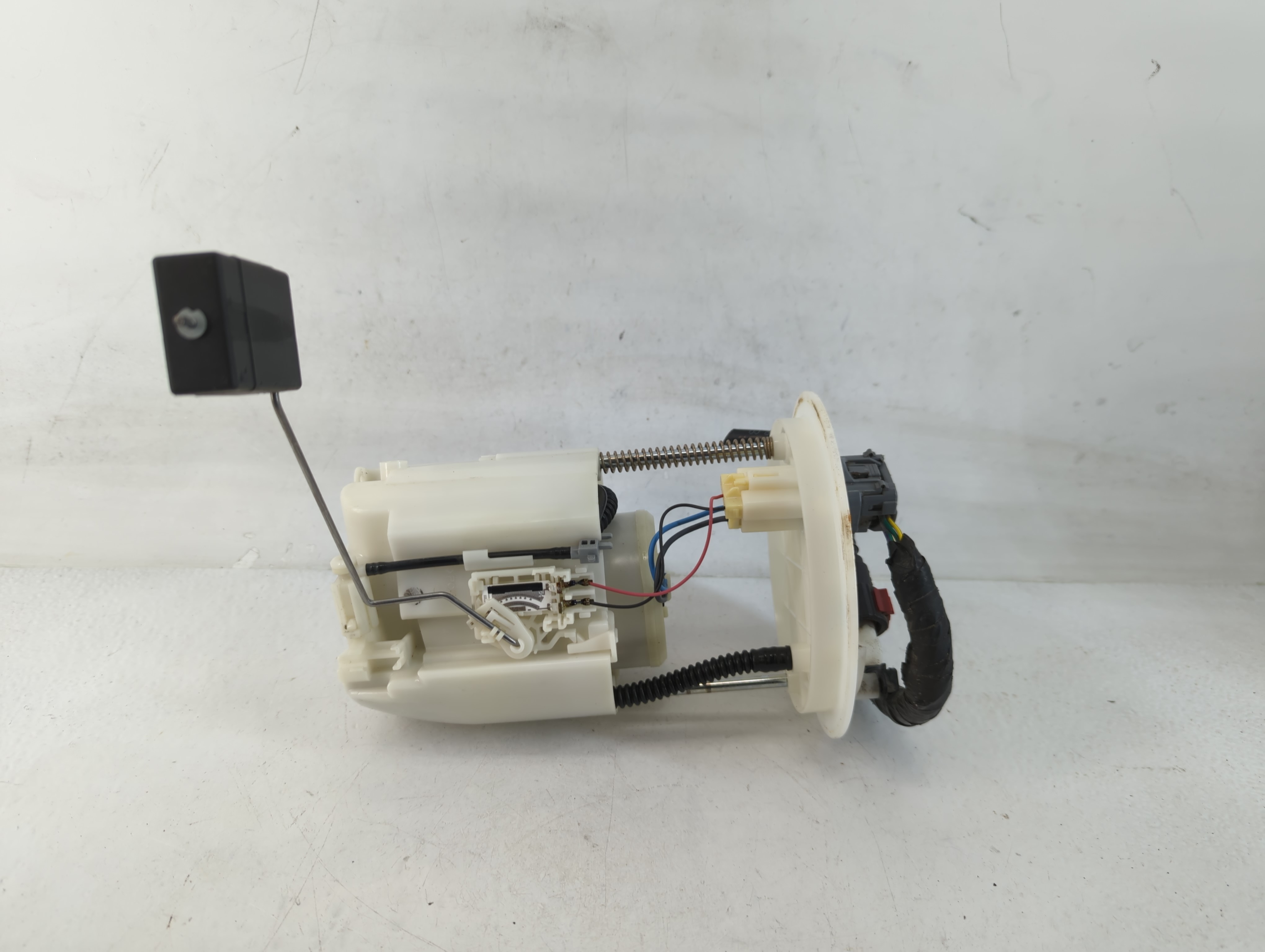 2010-2012 Ford Fusion Electrical Gas Fuel Pump Assembly 778346 - Oemusedautoparts1.com