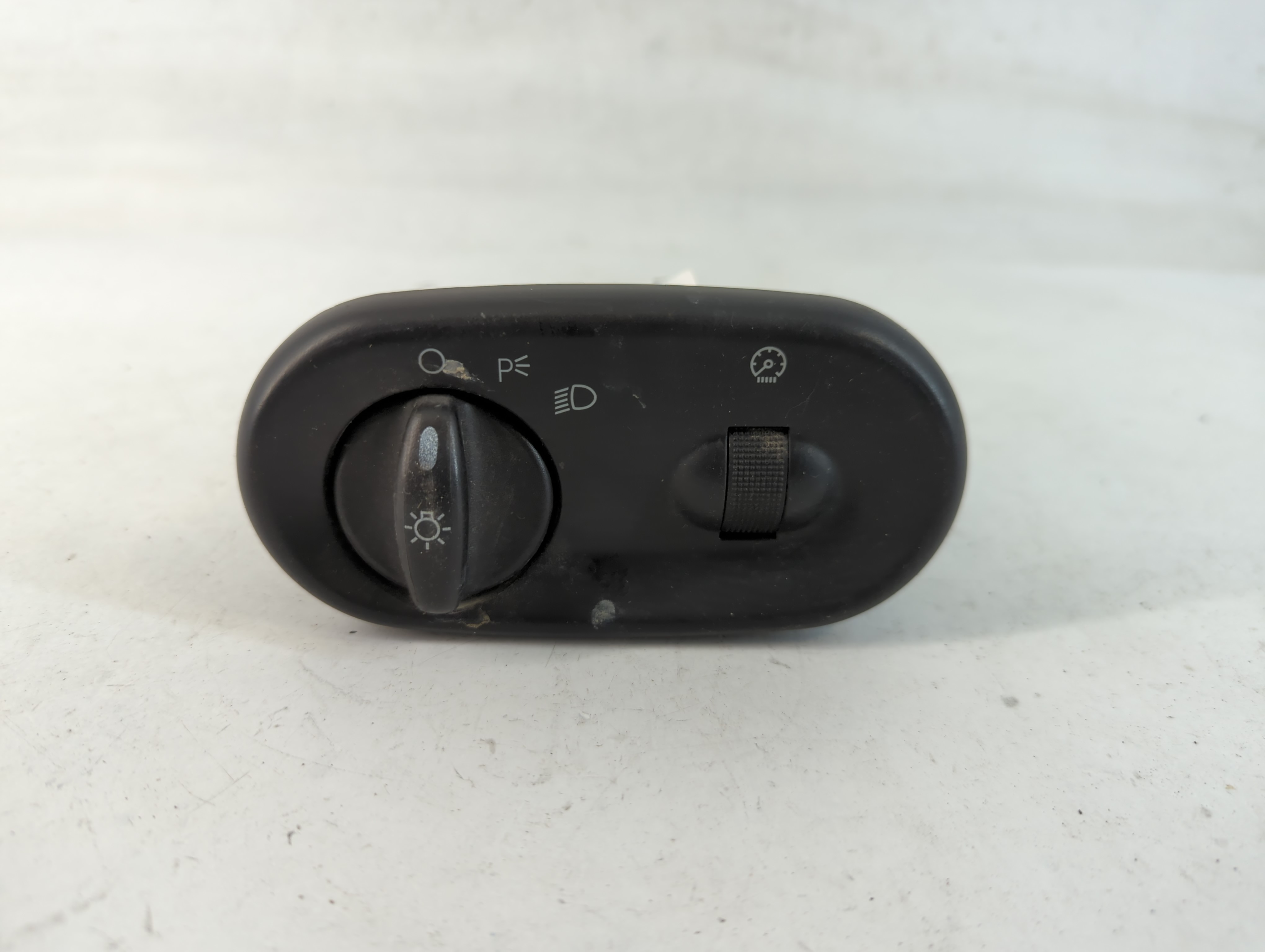 2006 Ford Taurus Headlight Head Light Switch Lamp Control 778356 - Oemusedautoparts1.com