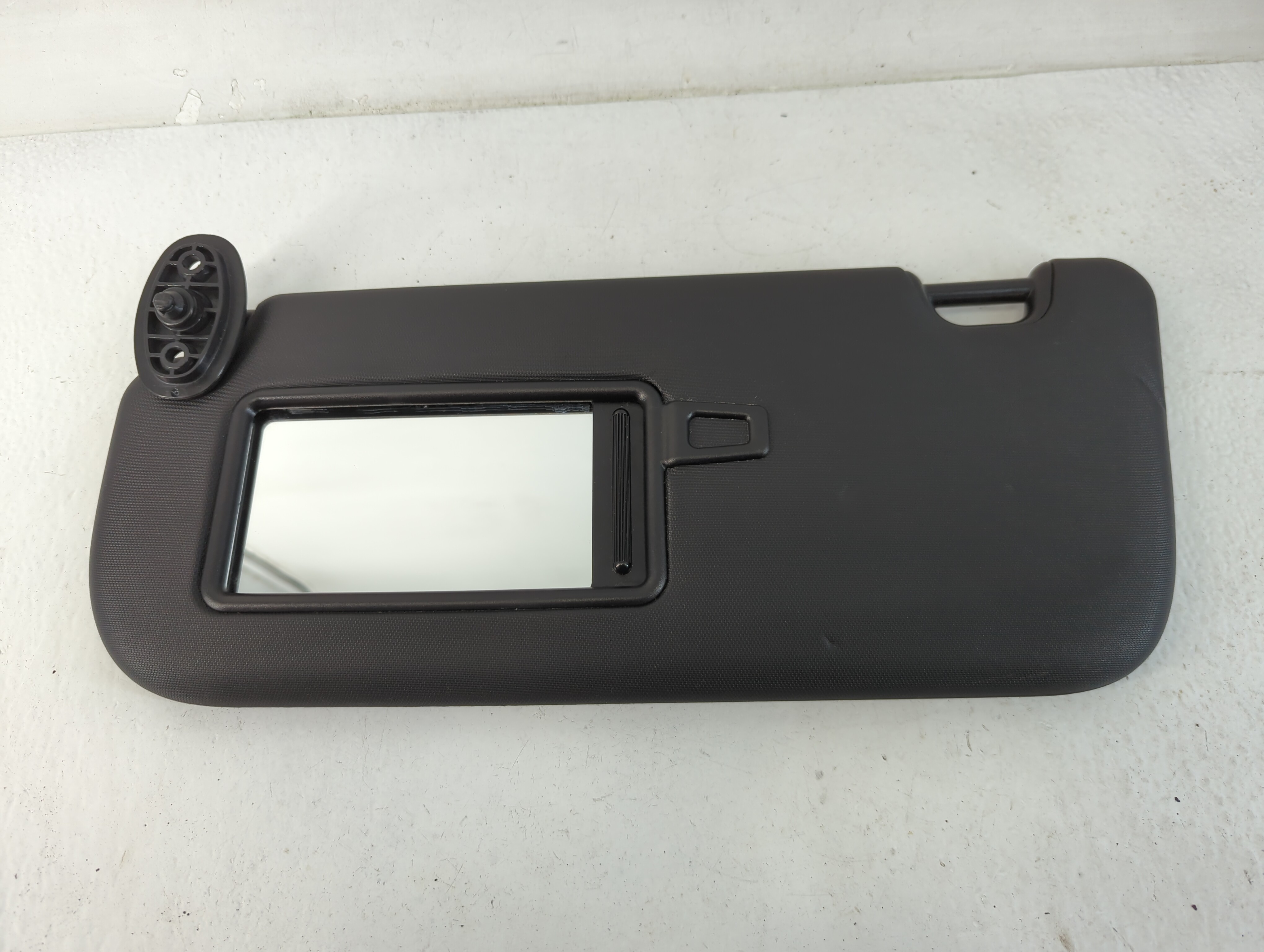 2014-2019 Kia Soul Driver Sun Visor Mirror Left Sunvisor Black 778357 - Oemusedautoparts1.com