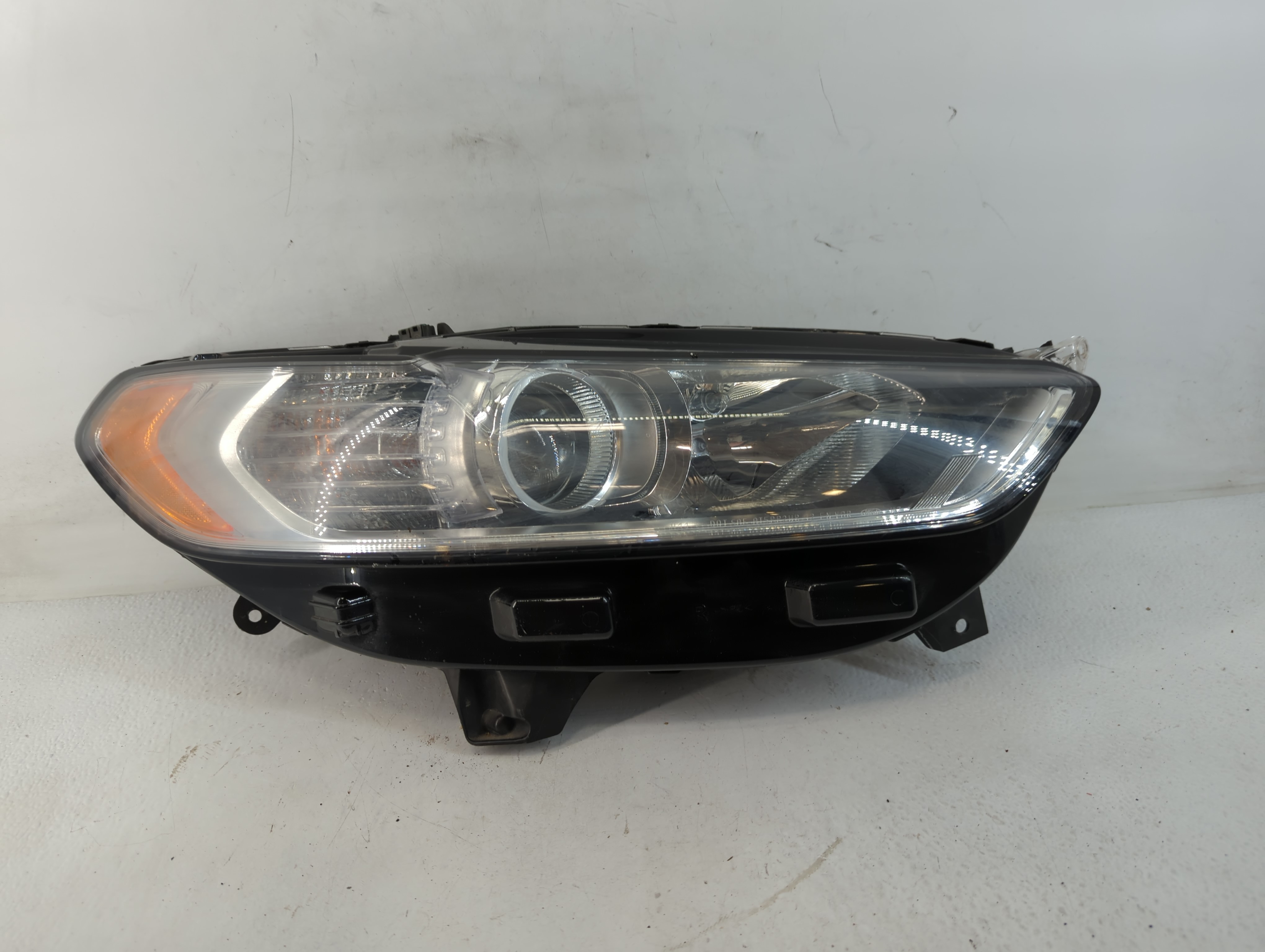Picture of 2013-2016 Ford Fusion Passenger Right Oem Head Light Headlight Lamp 778407