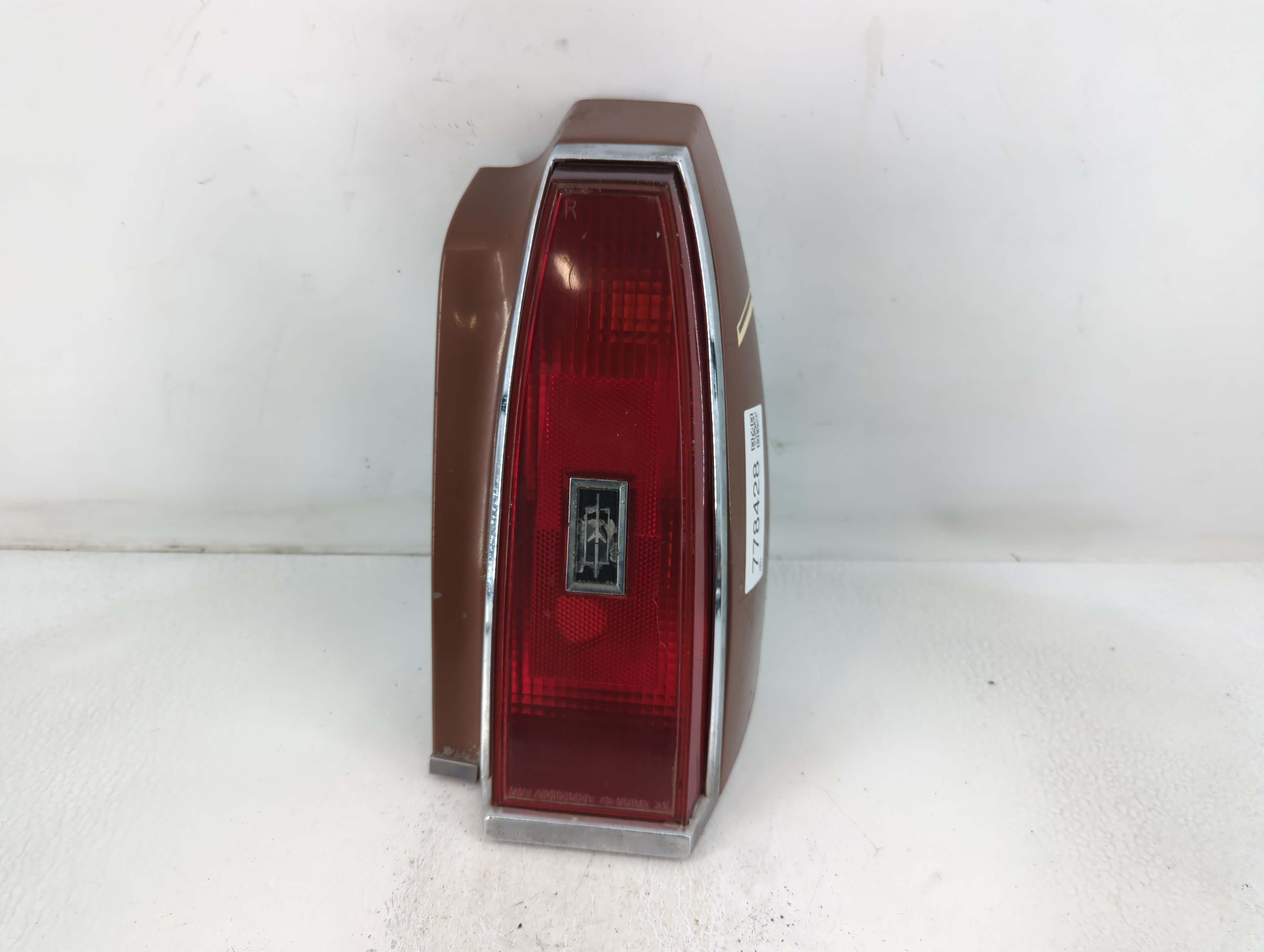 1977 Oldsmobile 98 Passenger Right Side Tail Light Taillight Oem 778428 - Oemusedautoparts1.com