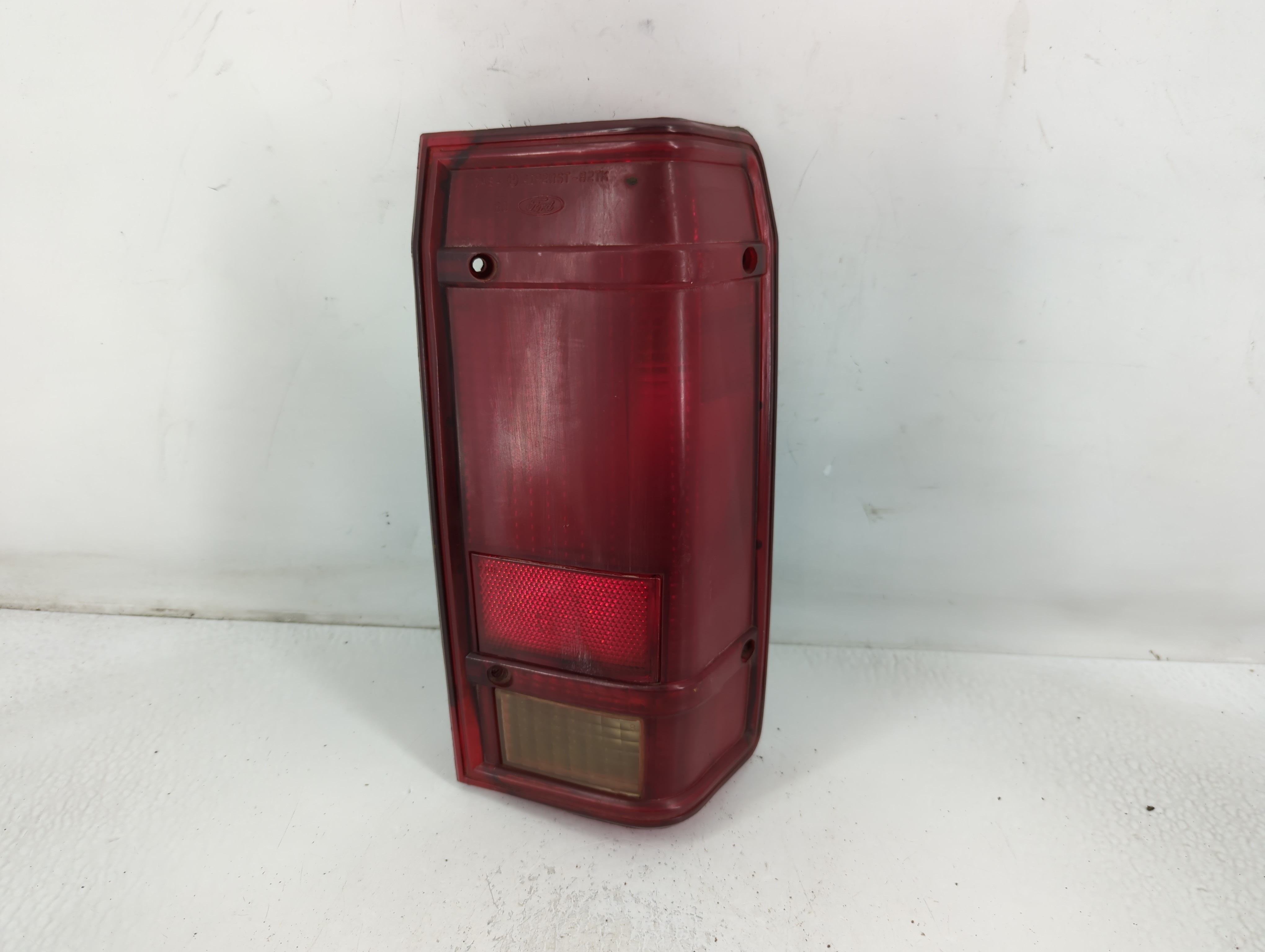 Picture of 1990 Ford Bronco Passenger Right Side Tail Light Taillight Oem 778430