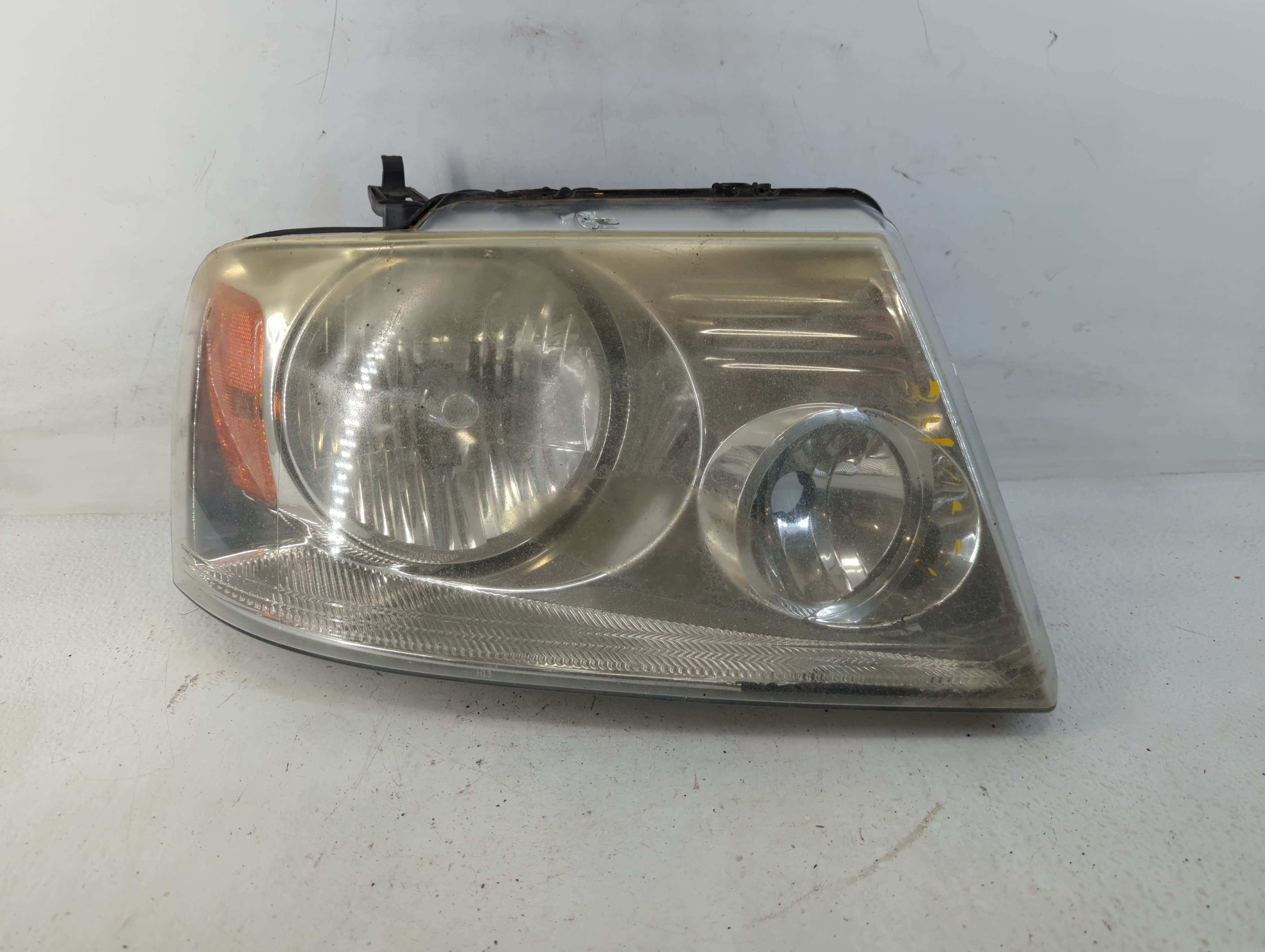 2004-2008 Ford F-150 Passenger Right Oem Head Light Headlight Lamp 778454 - Oemusedautoparts1.com