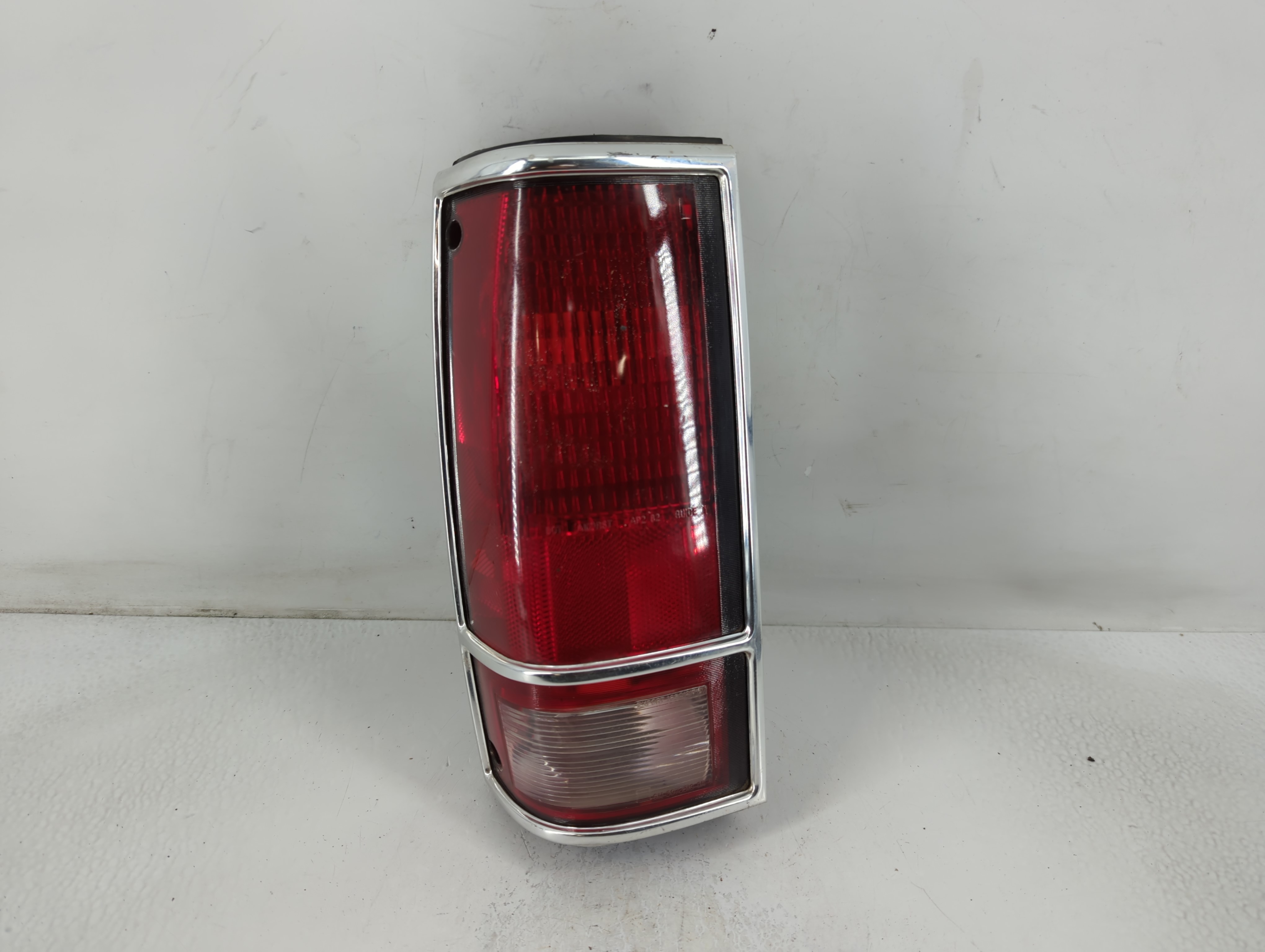 1988 Chevrolet Blazer Driver Left Side Tail Light Taillight Oem 778462 - Oemusedautoparts1.com