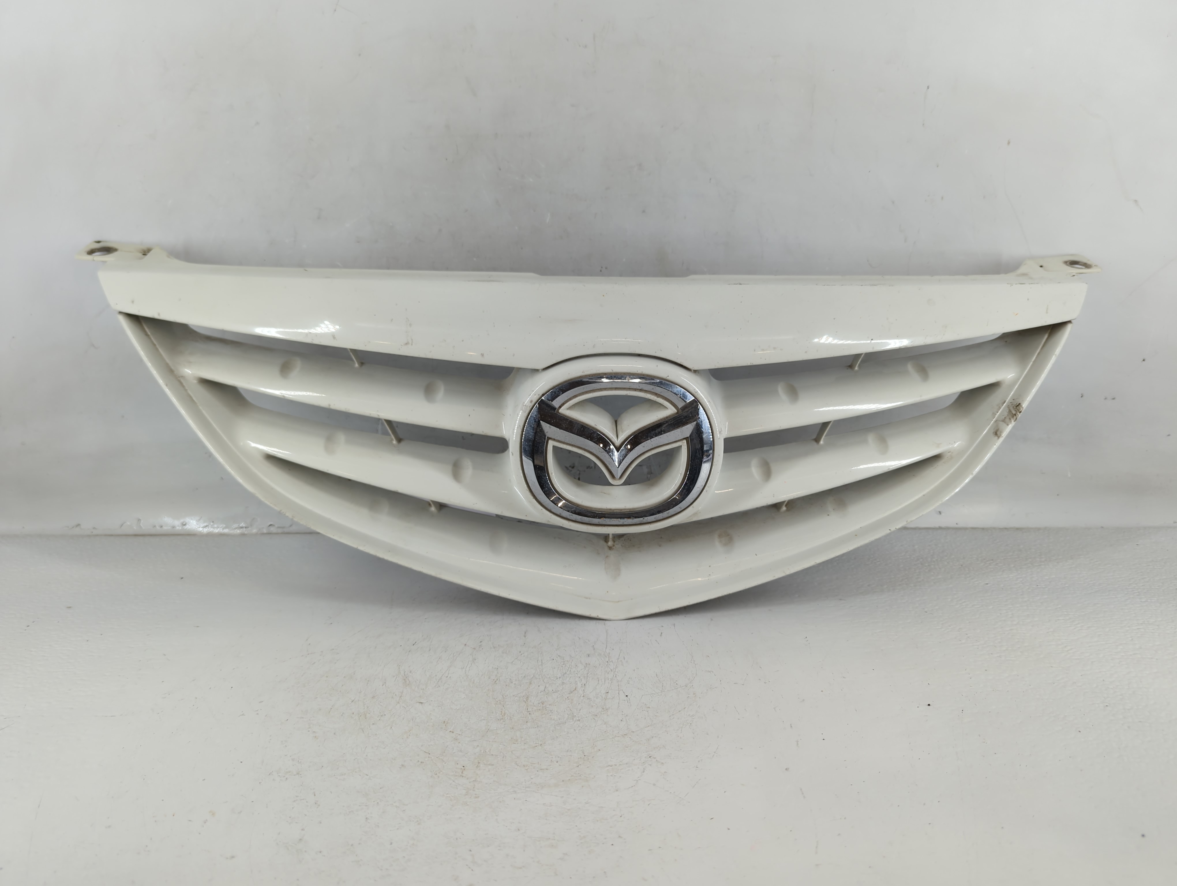 2004-2005 Mazda 6 Front Bumper Grille Cover 778466 - Oemusedautoparts1.com
