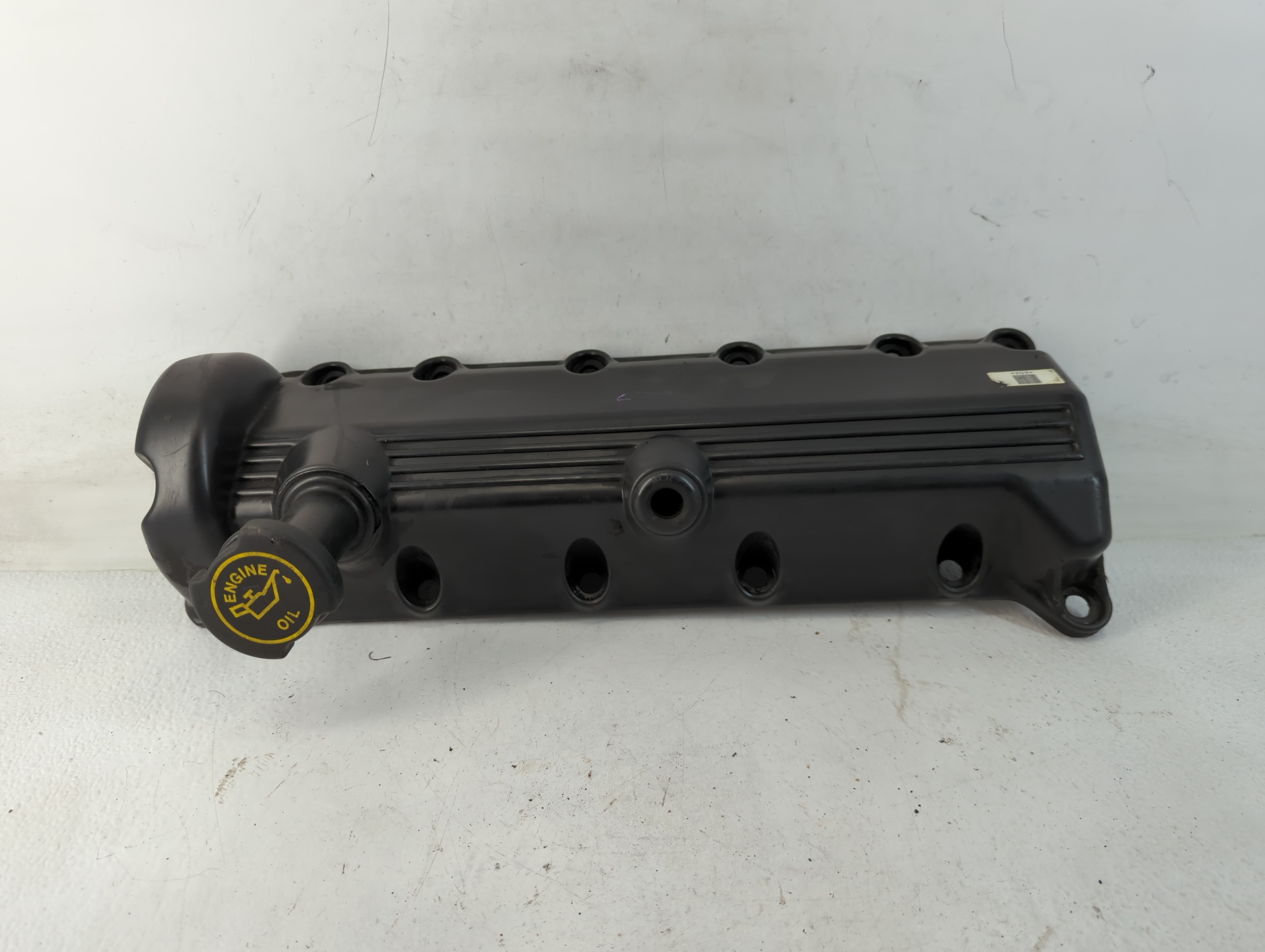 1998 Lincoln Navigator Passenger Right Cylinder Head Valve Cover 778469 - Oemusedautoparts1.com