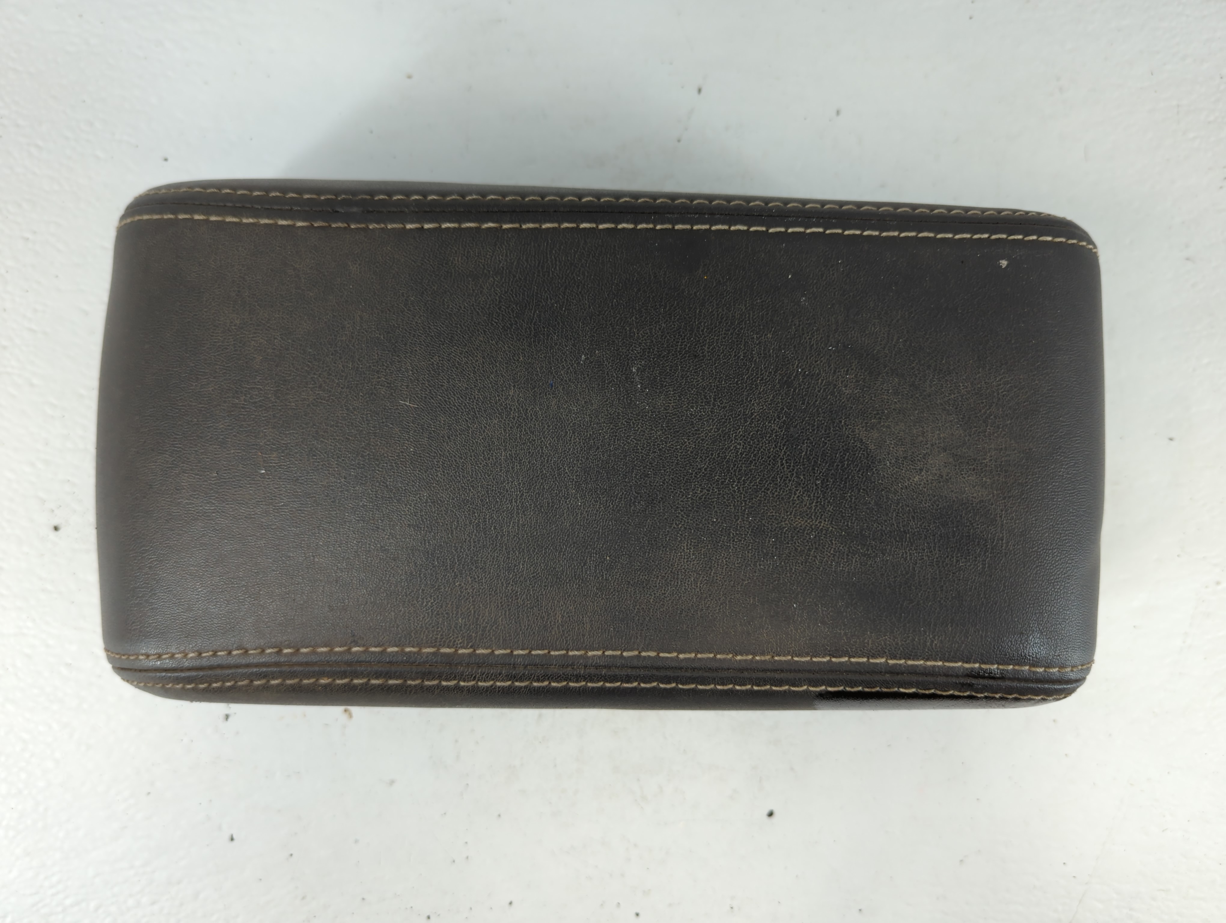 Picture of 2011 Ford Fusion Center Console Armrest Cover Lid Black 778593