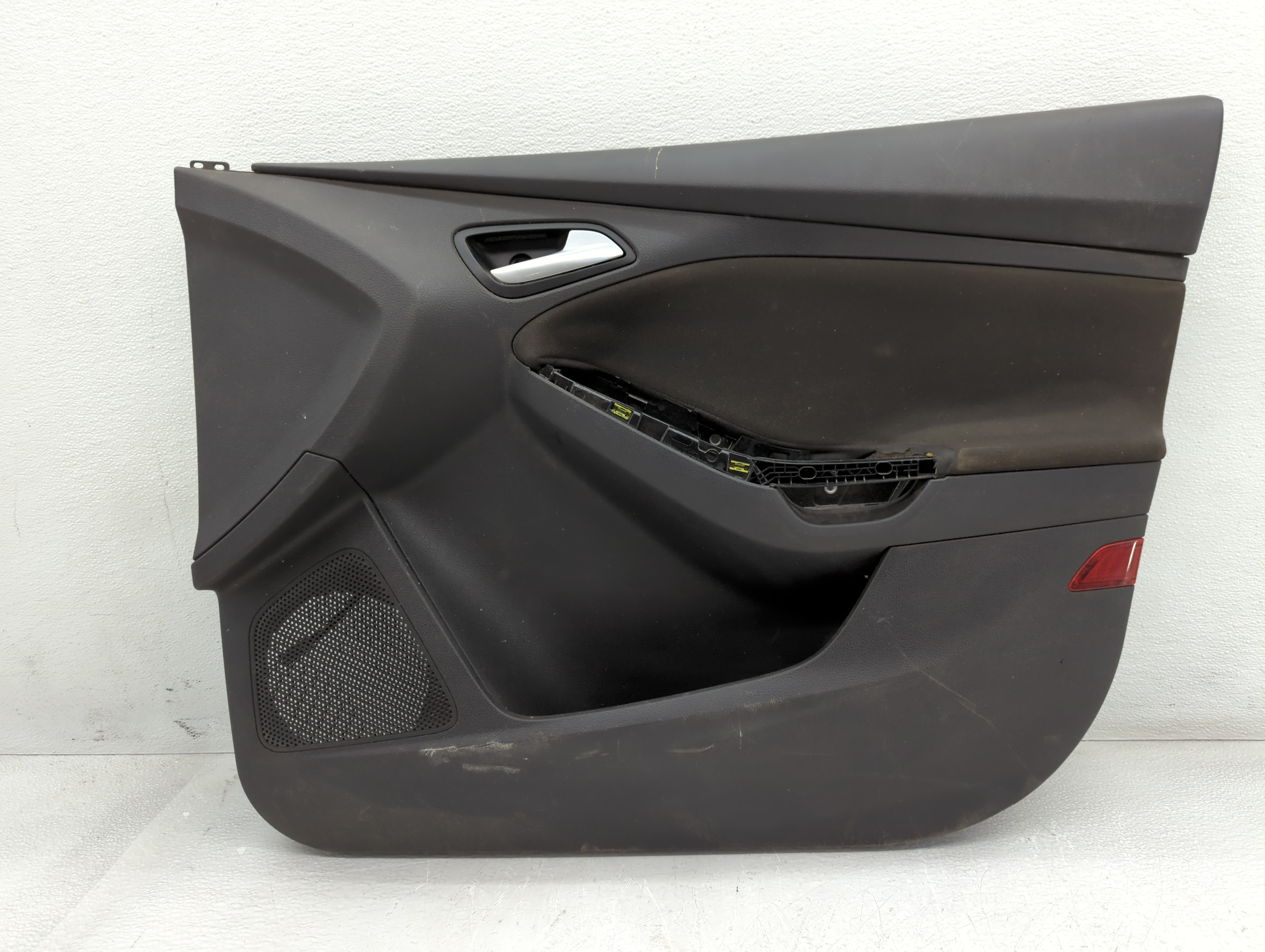 Picture of 2012-2014 Ford Focus Passenger Front Door Window Oem Dark Grey 778627