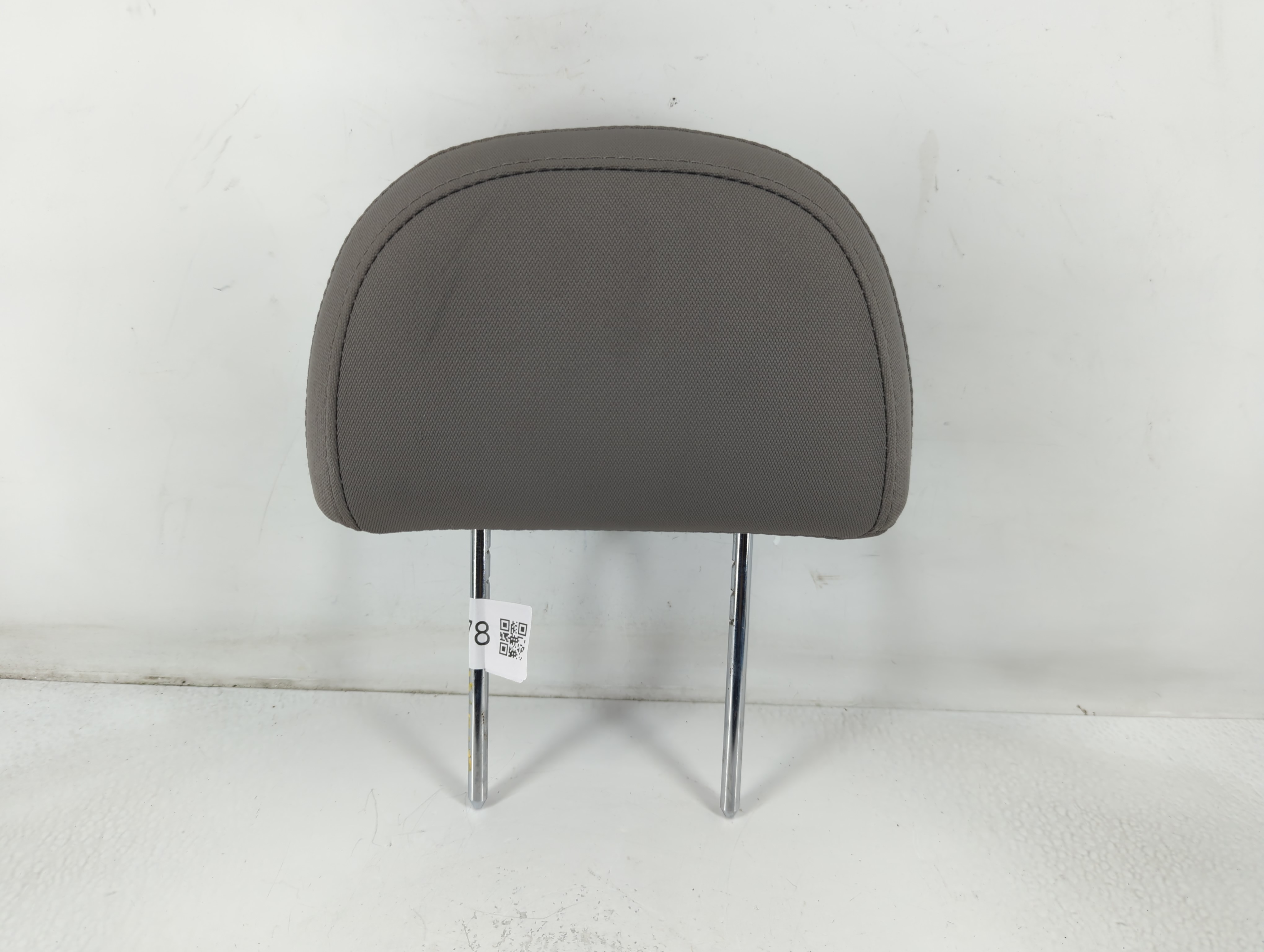 2008-2010 Saturn Vue Headrest Head Rest Front Driver Passenger Seat Grey 778678 - Oemusedautoparts1.com