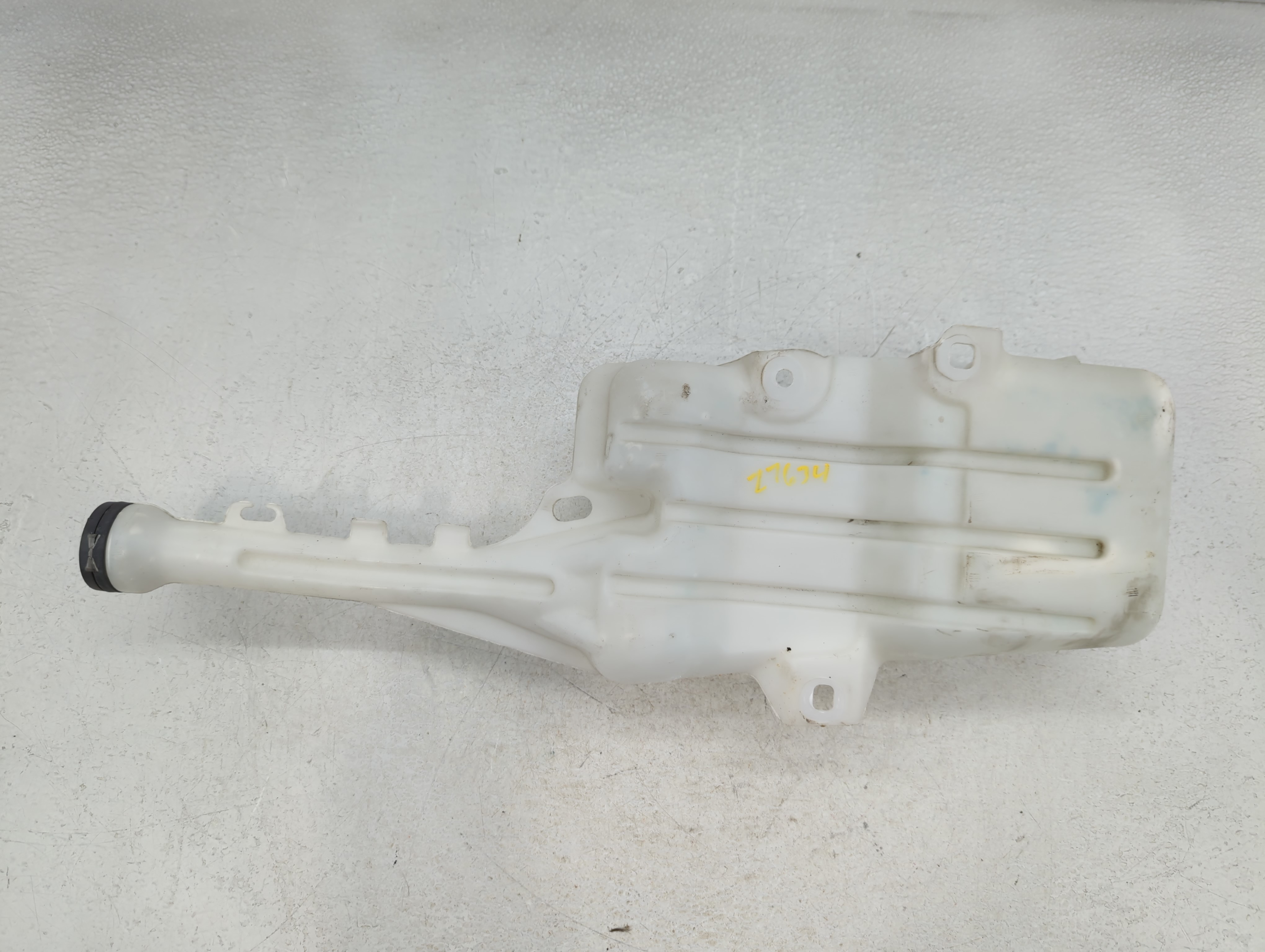 2010-2015 Chevrolet Camaro Windshield Washer Fluid Reservoir Bottle Oem 778692 - Oemusedautoparts1.com