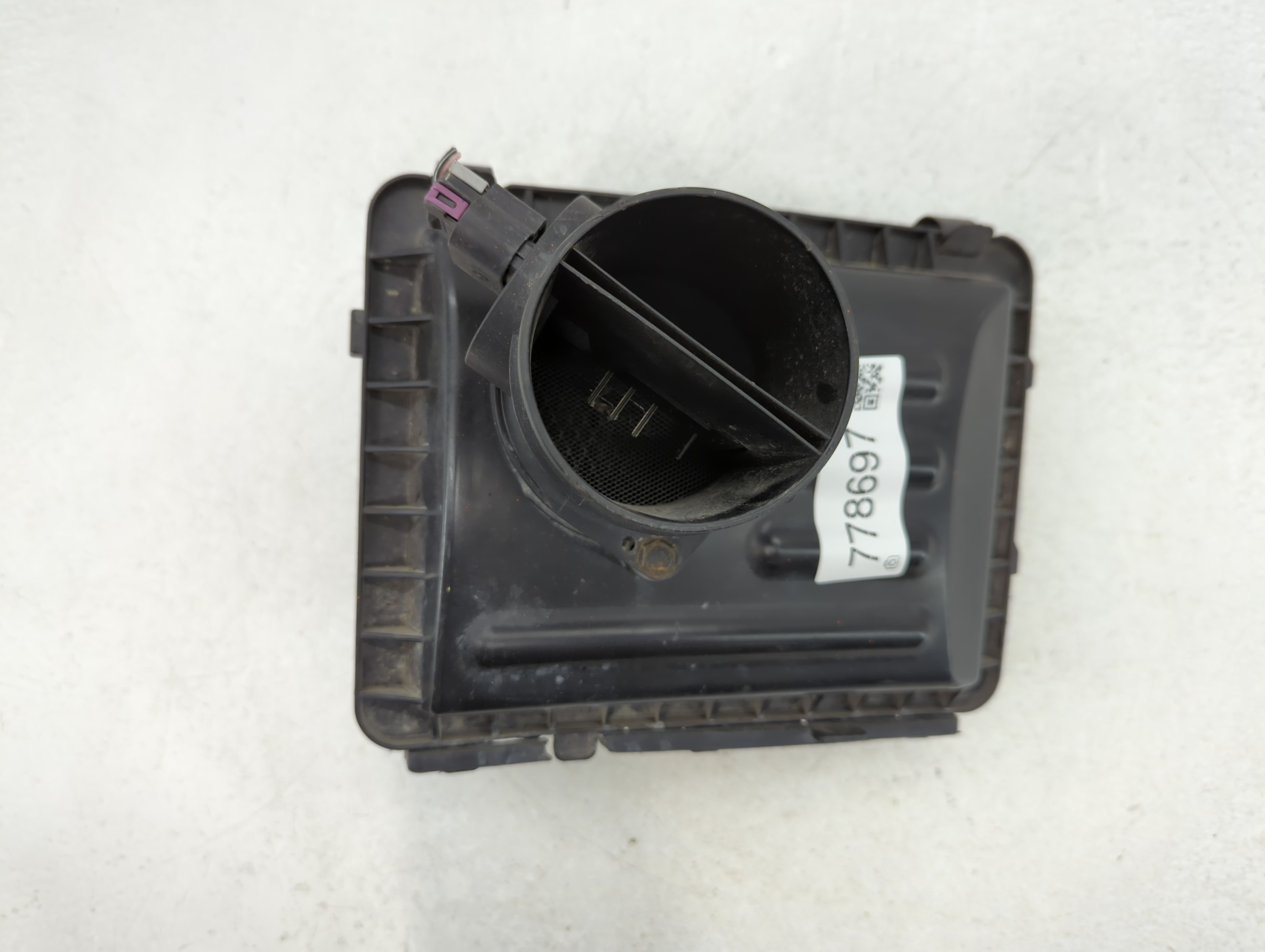 2014 INFINITI Q70 Air Intake Tube/resonator  Air box w/ MAF sensor 778697 - Oemusedautoparts1.com