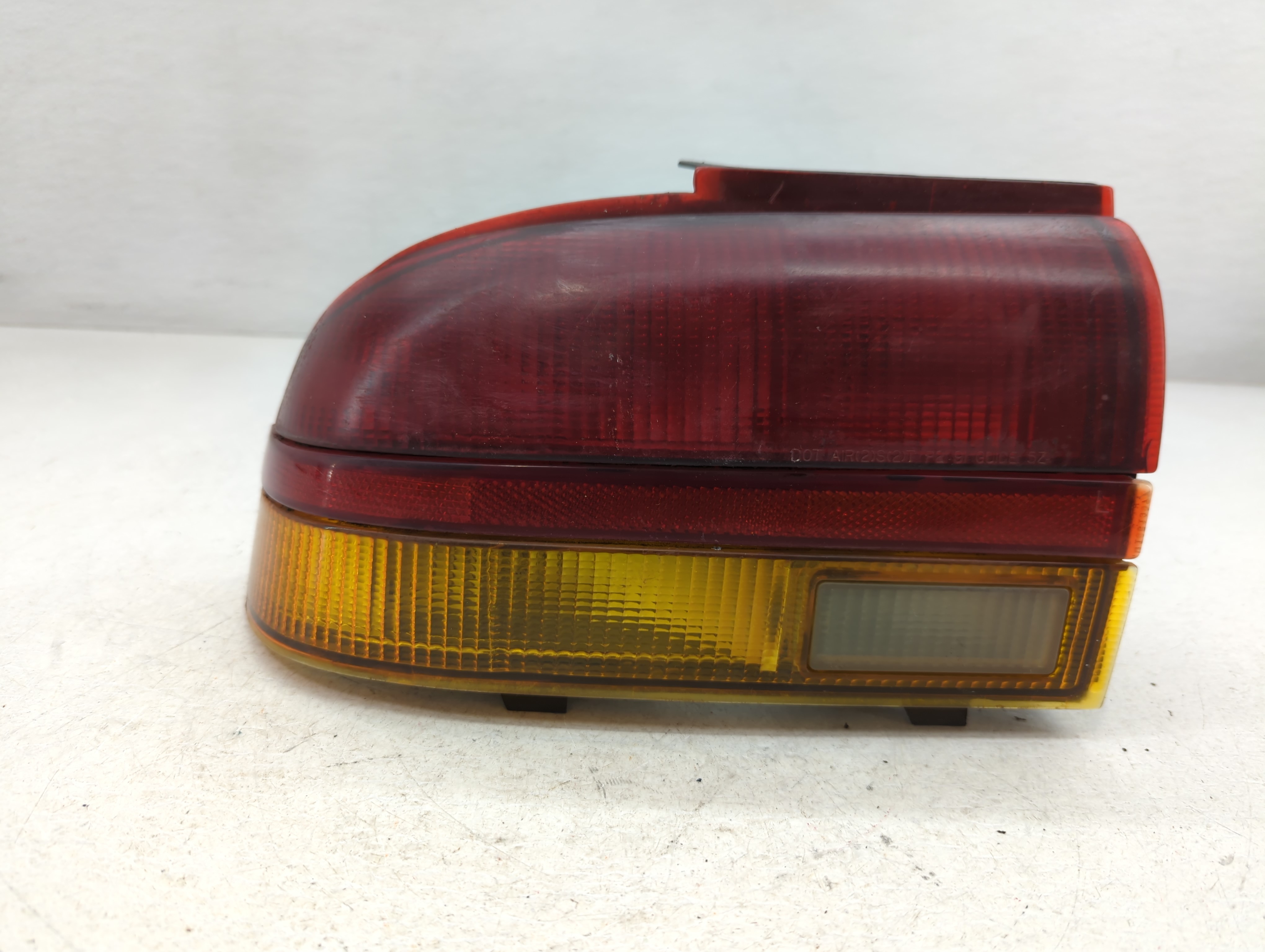 1993-1995 Saturn Sl Passenger Right Side Tail Light Taillight Oem 778701 - Oemusedautoparts1.com