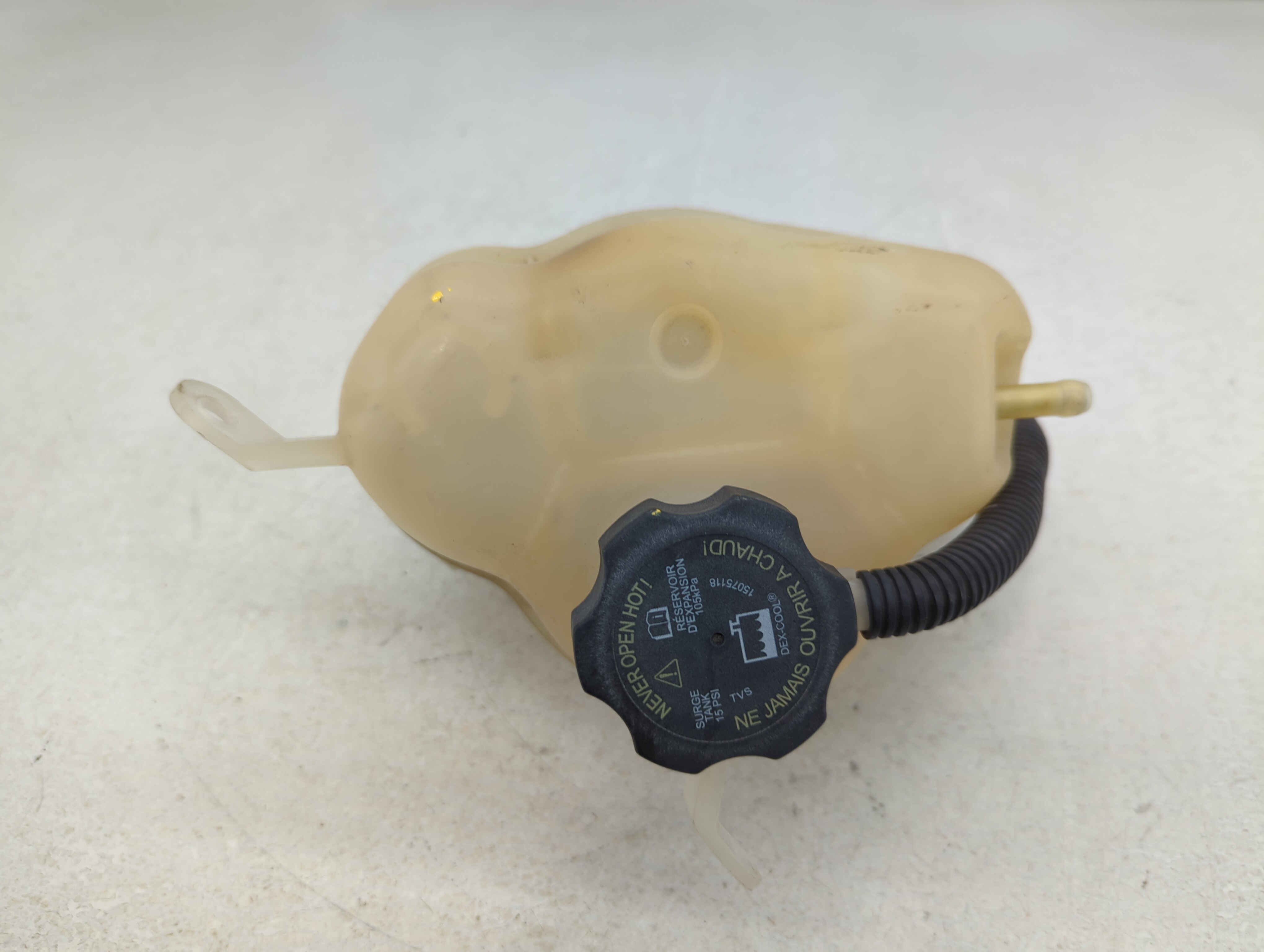 2007-2009 Chevrolet Equinox Windshield Washer Fluid Reservoir Bottle Oem 778704 - Oemusedautoparts1.com