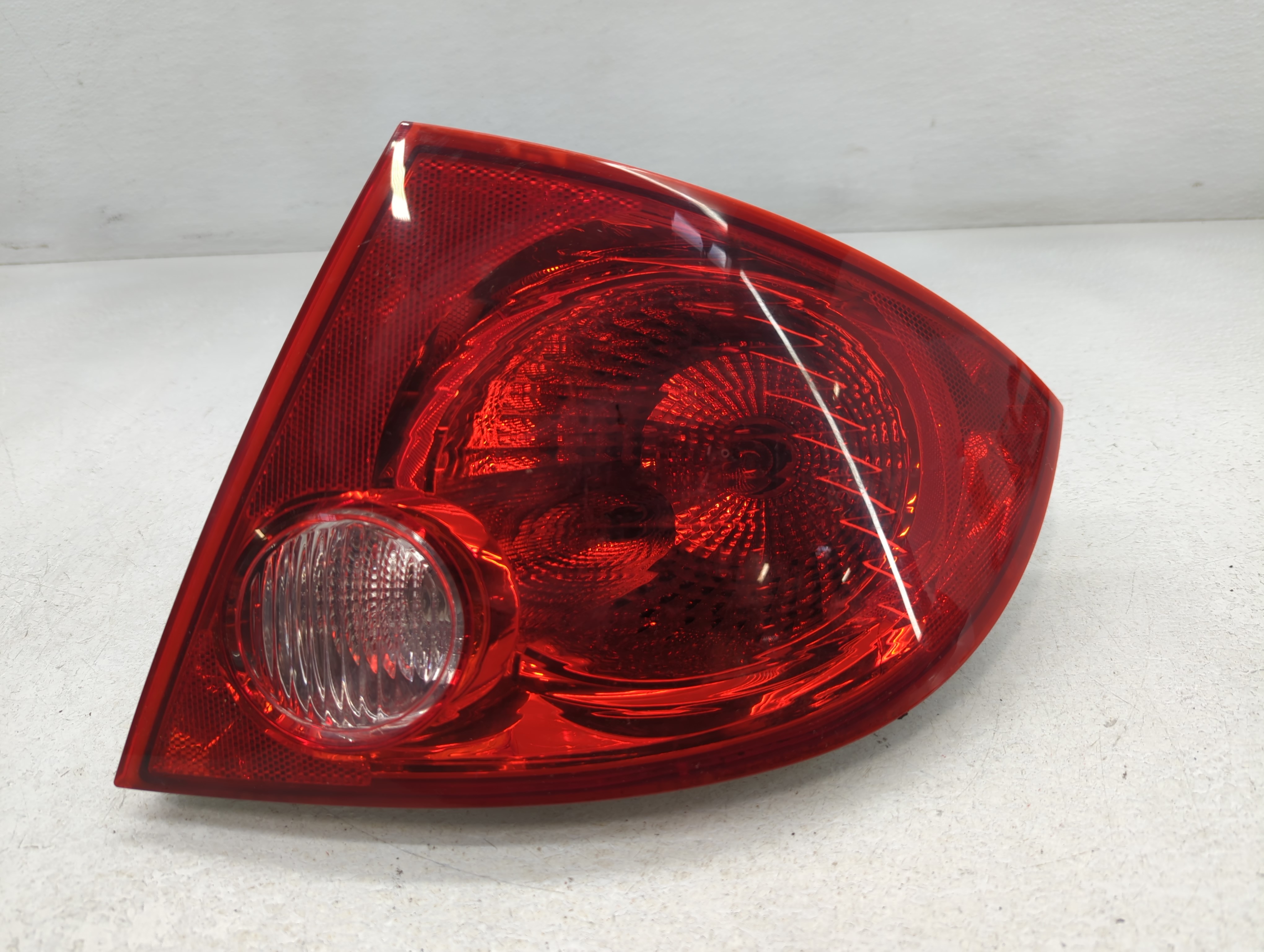 2005-2010 Chevrolet Cobalt Passenger Right Side Tail Light Taillight Oem 778717 - Oemusedautoparts1.com