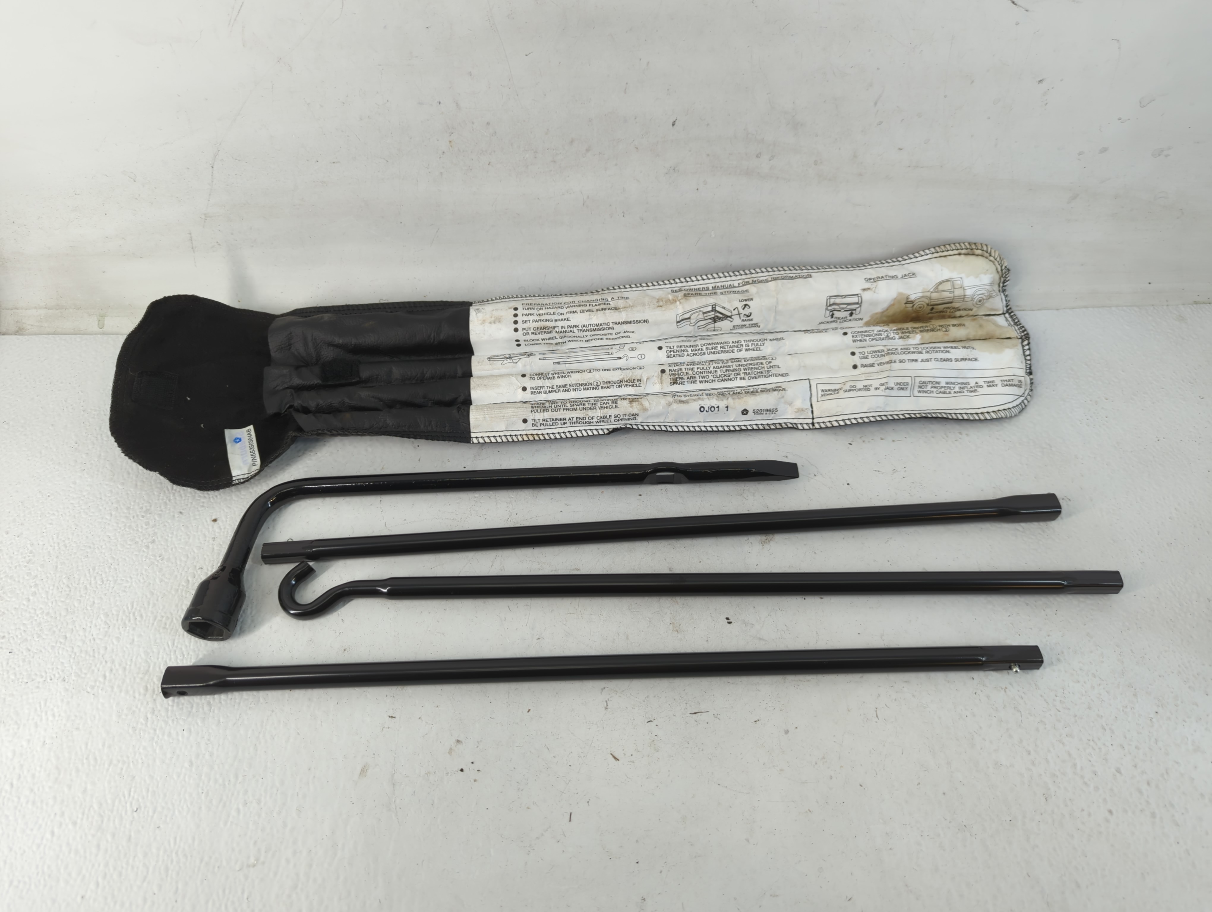 1997 Dodge Dakota Spare Wheel Carrier 778722 - Oemusedautoparts1.com
