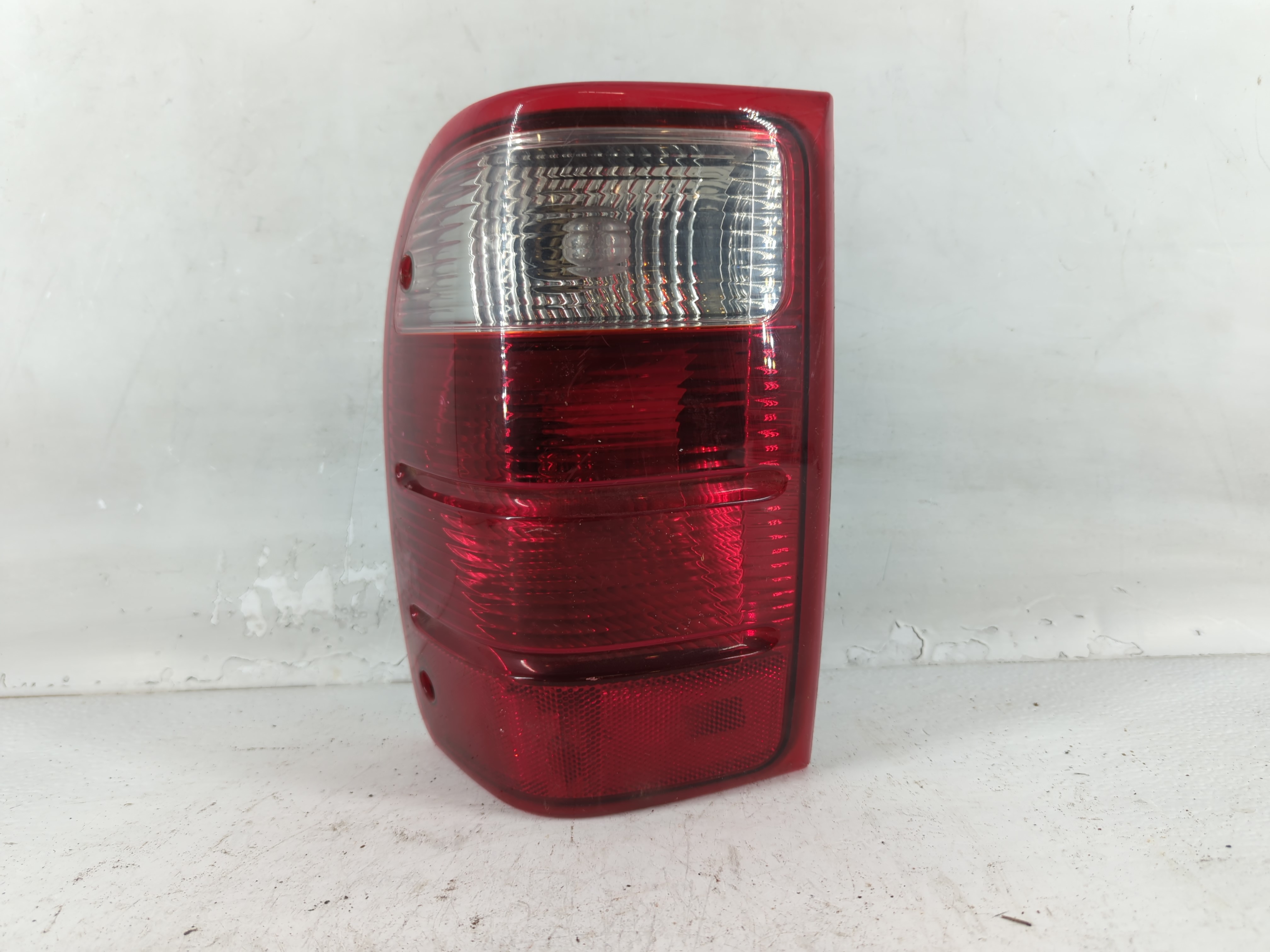 2005-2007 Ford Ranger Driver Left Side Tail Light Taillight Oem 778777 - Oemusedautoparts1.com