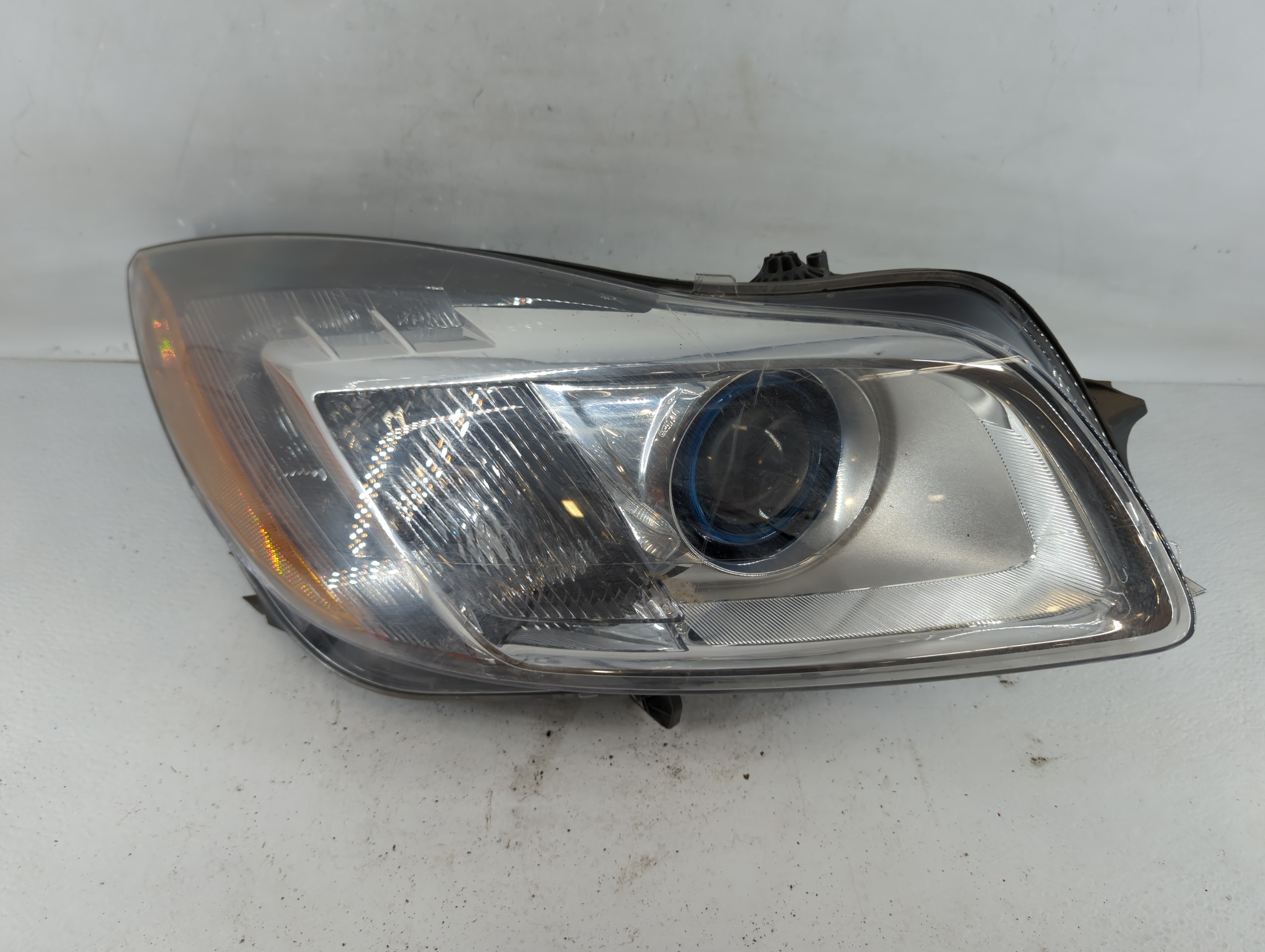 Picture of 2014-2017 Buick Regal Passenger Right Oem Head Light Headlight Lamp 778781
