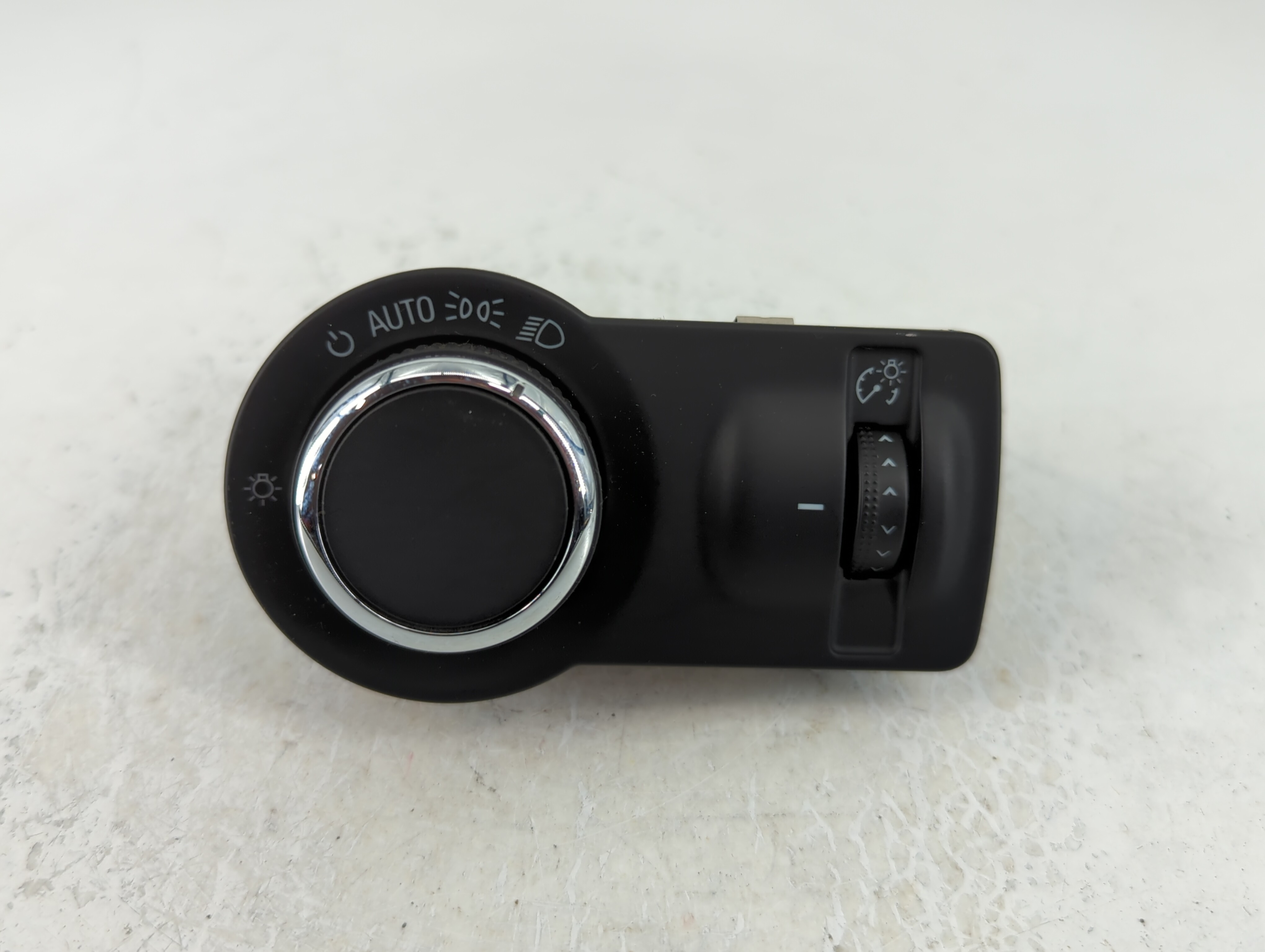 2015 Chevrolet Cruze Headlight Lamp Control Switch 778791 - Oemusedautoparts1.com