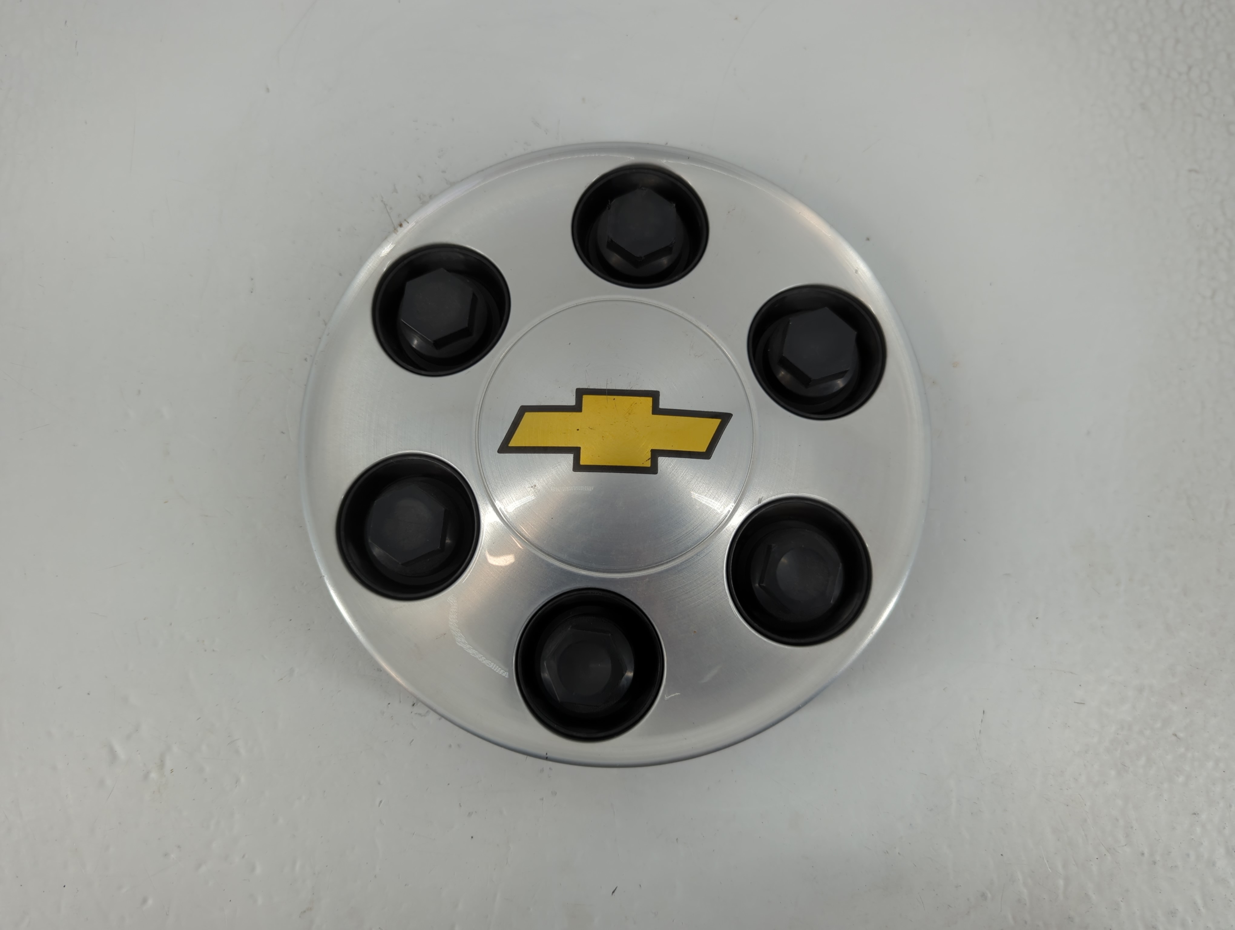 Picture of 2010 Chevrolet Avalanche 1500 Rim Wheel Center Cap 778864