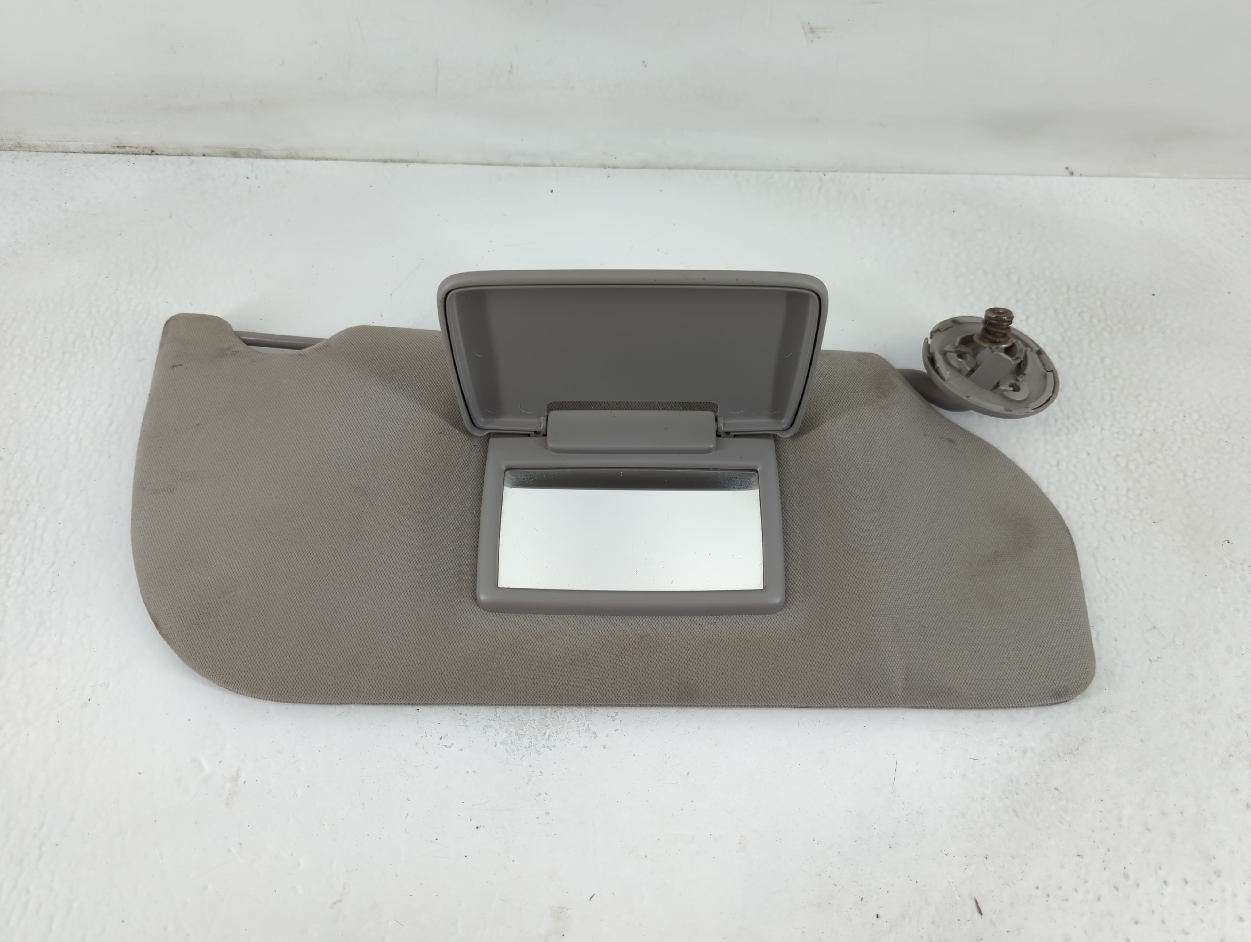 Picture of 2004 Mercury Sable Passenger Sun Visor Mirror Right Sunvisor Grey 778946