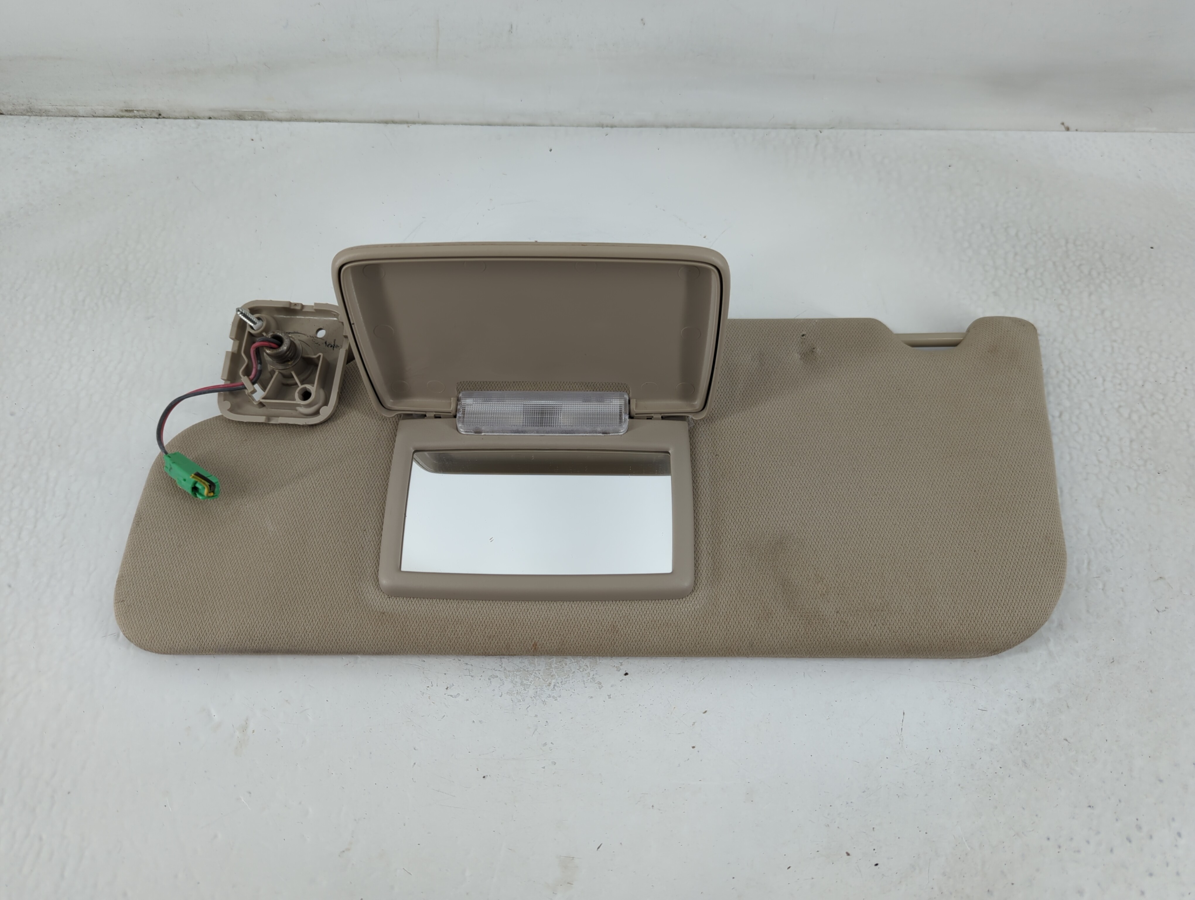 2011-2014 Ford Edge Driver Sun Visor Mirror Left Sunvisor Beige 778968 - Oemusedautoparts1.com