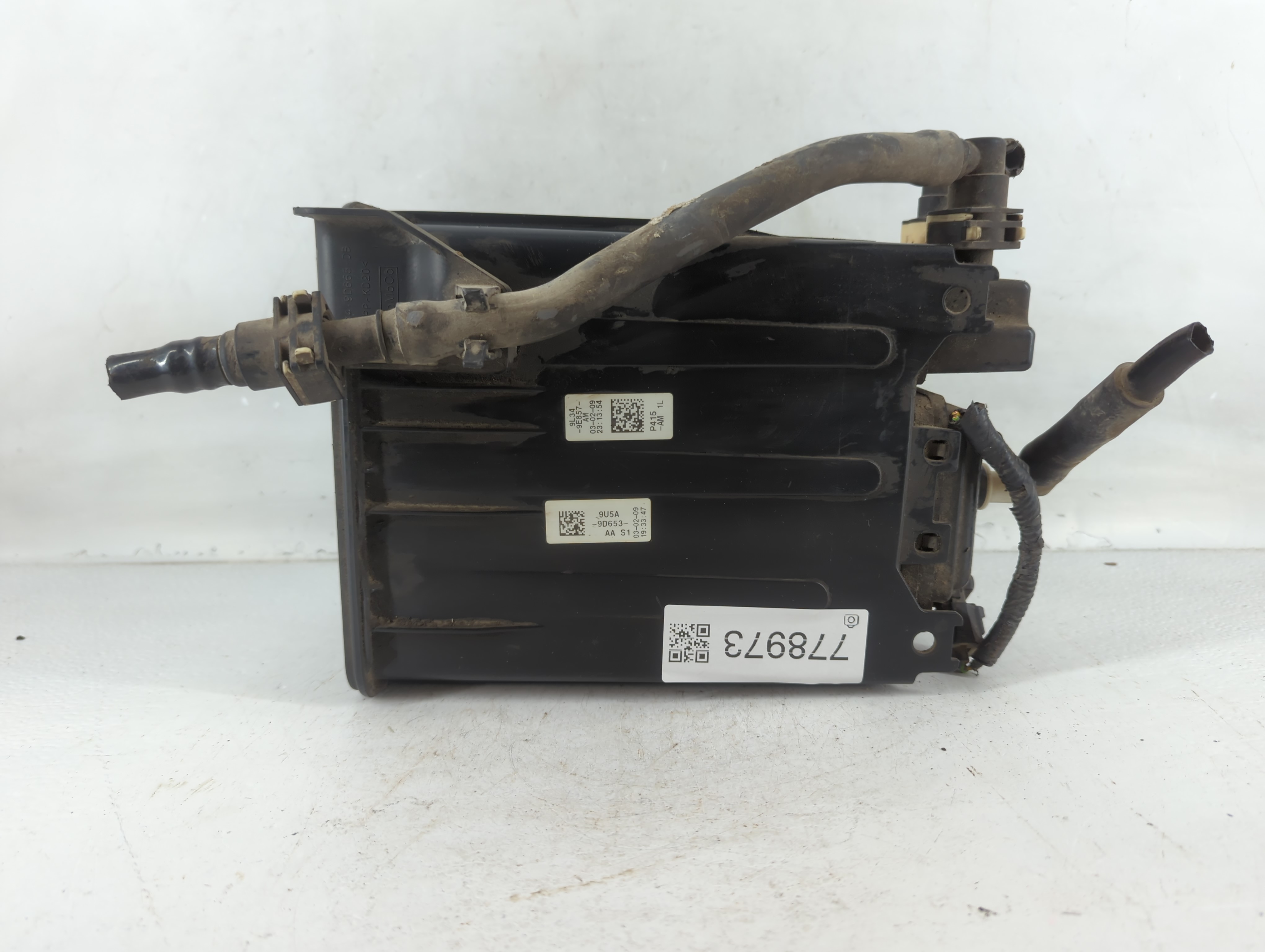 2014 Ford Expedition Fuel Vapor Charcoal Canister 778973 - Oemusedautoparts1.com