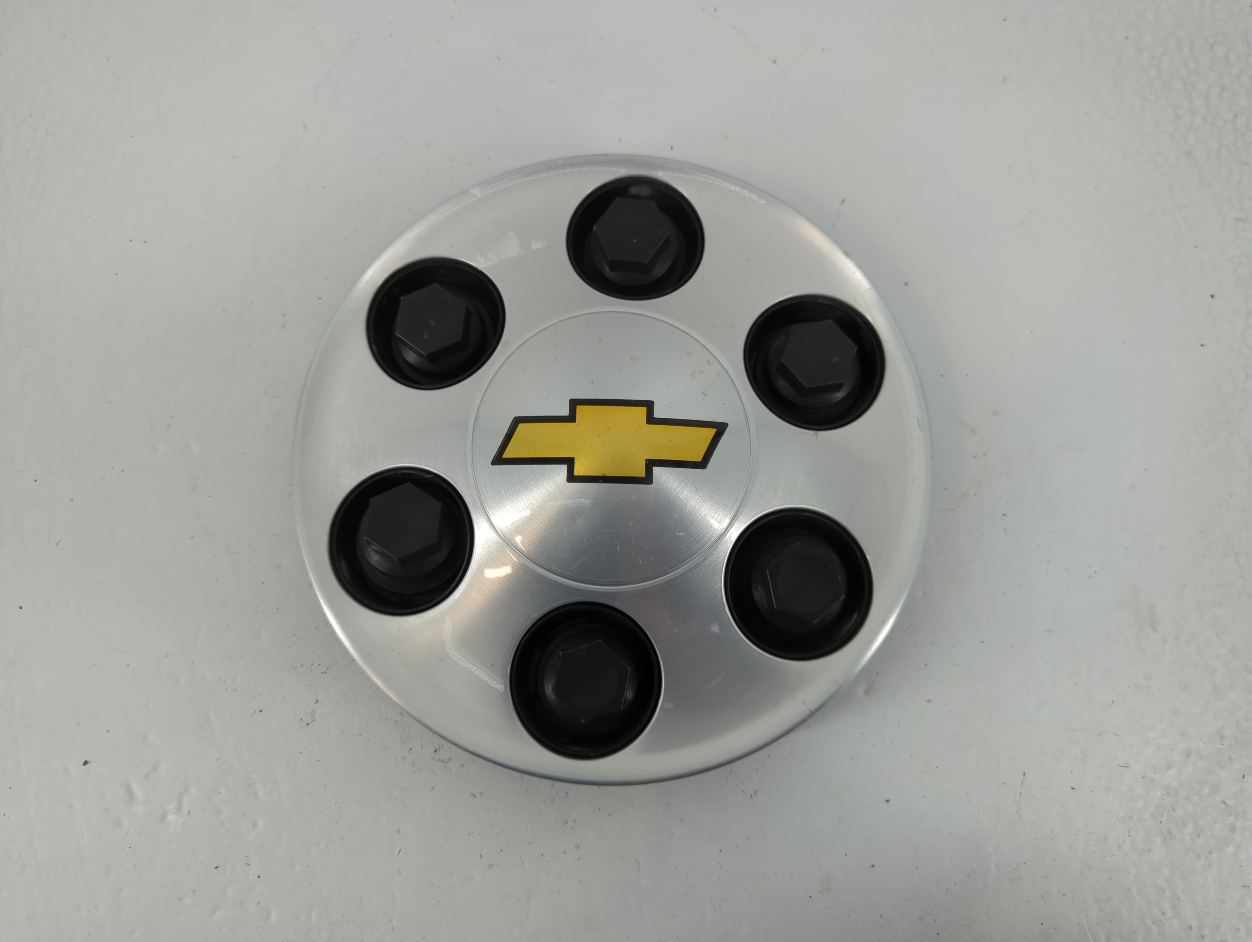 2007 Chevrolet Silverado Center Cap Oem 778979 - Oemusedautoparts1.com