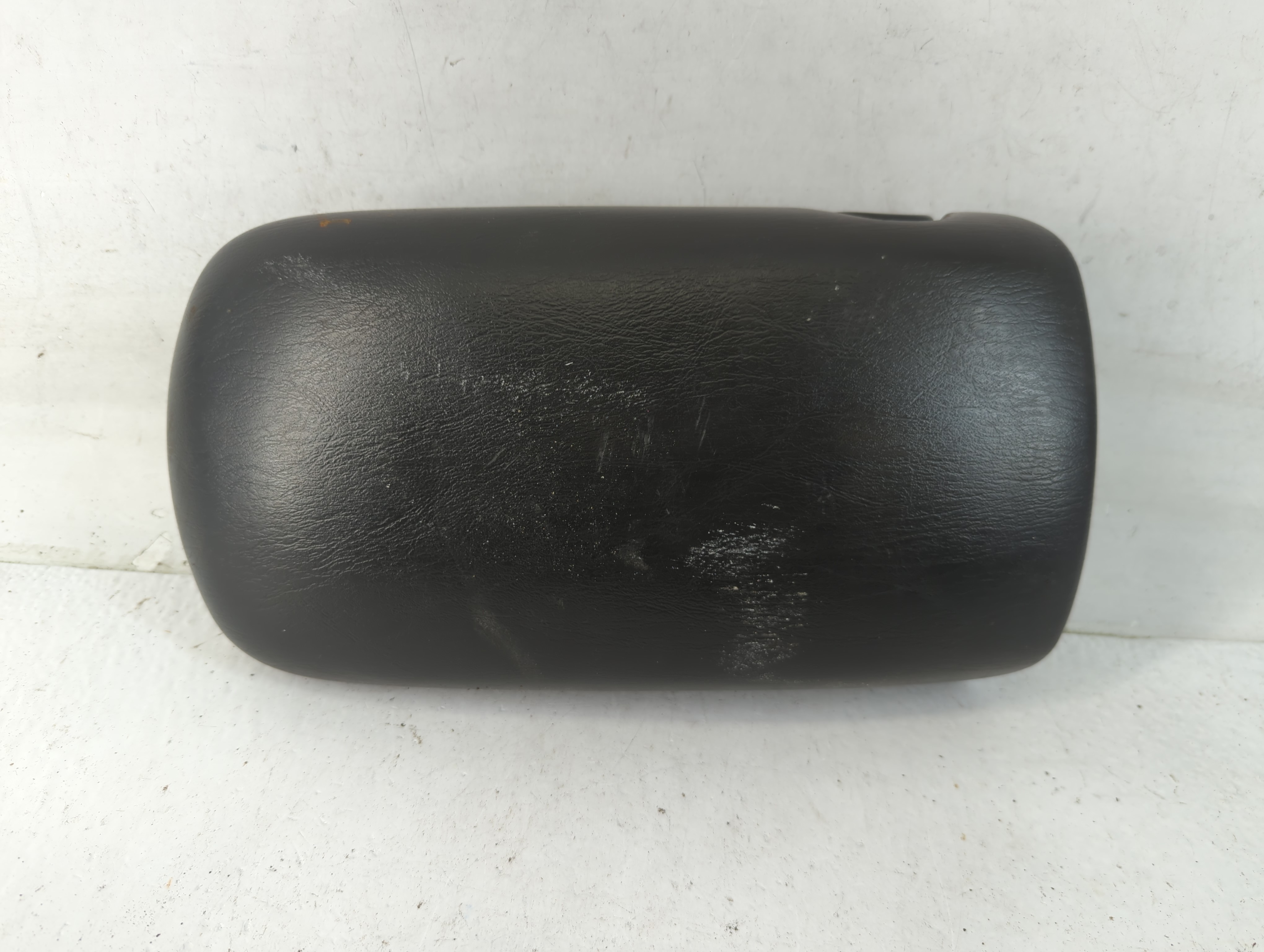 2003-2005 Chevrolet Blazer Center Console Armrest Cover Lid Black 778996 - Oemusedautoparts1.com