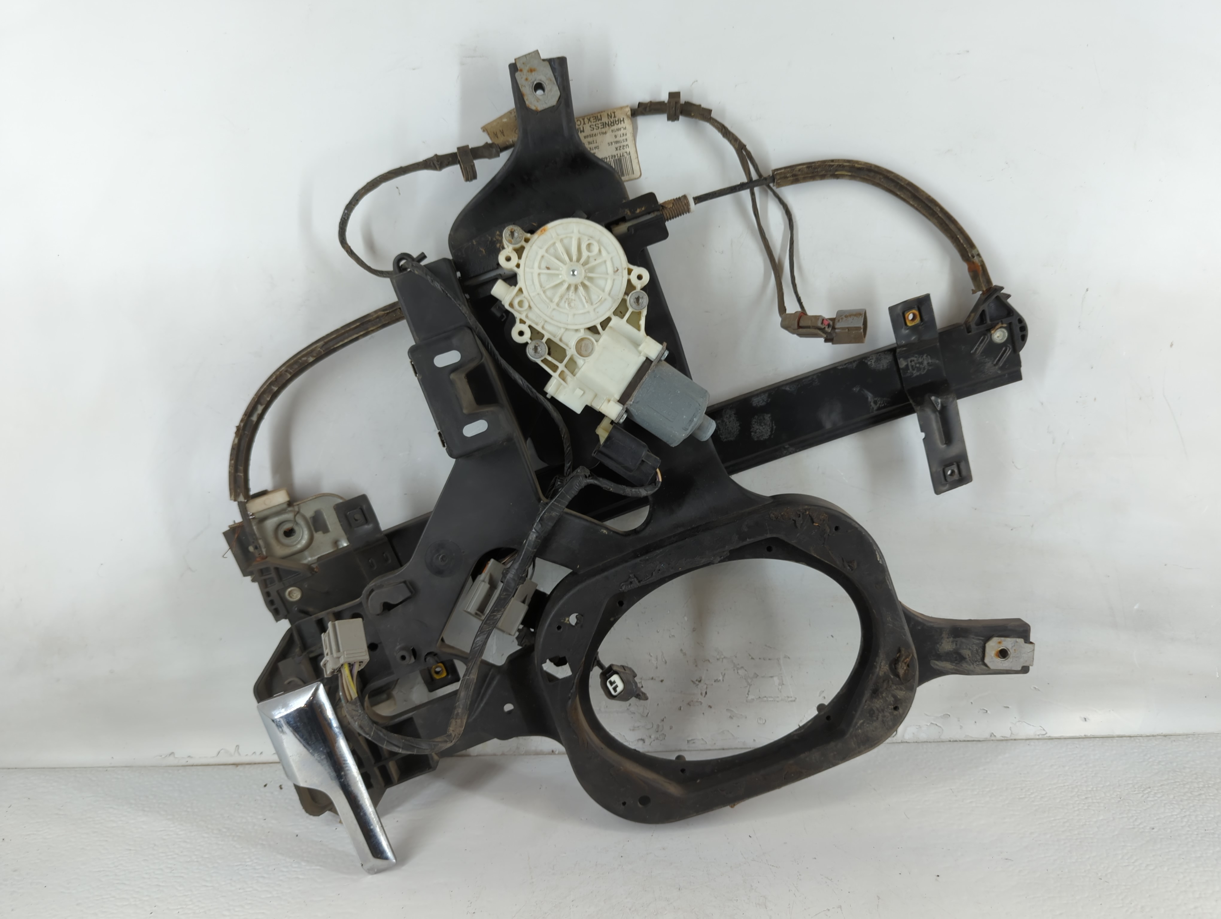 2017 Ford Expedition Window Regulator Right Passenger Rear 779023 - Oemusedautoparts1.com