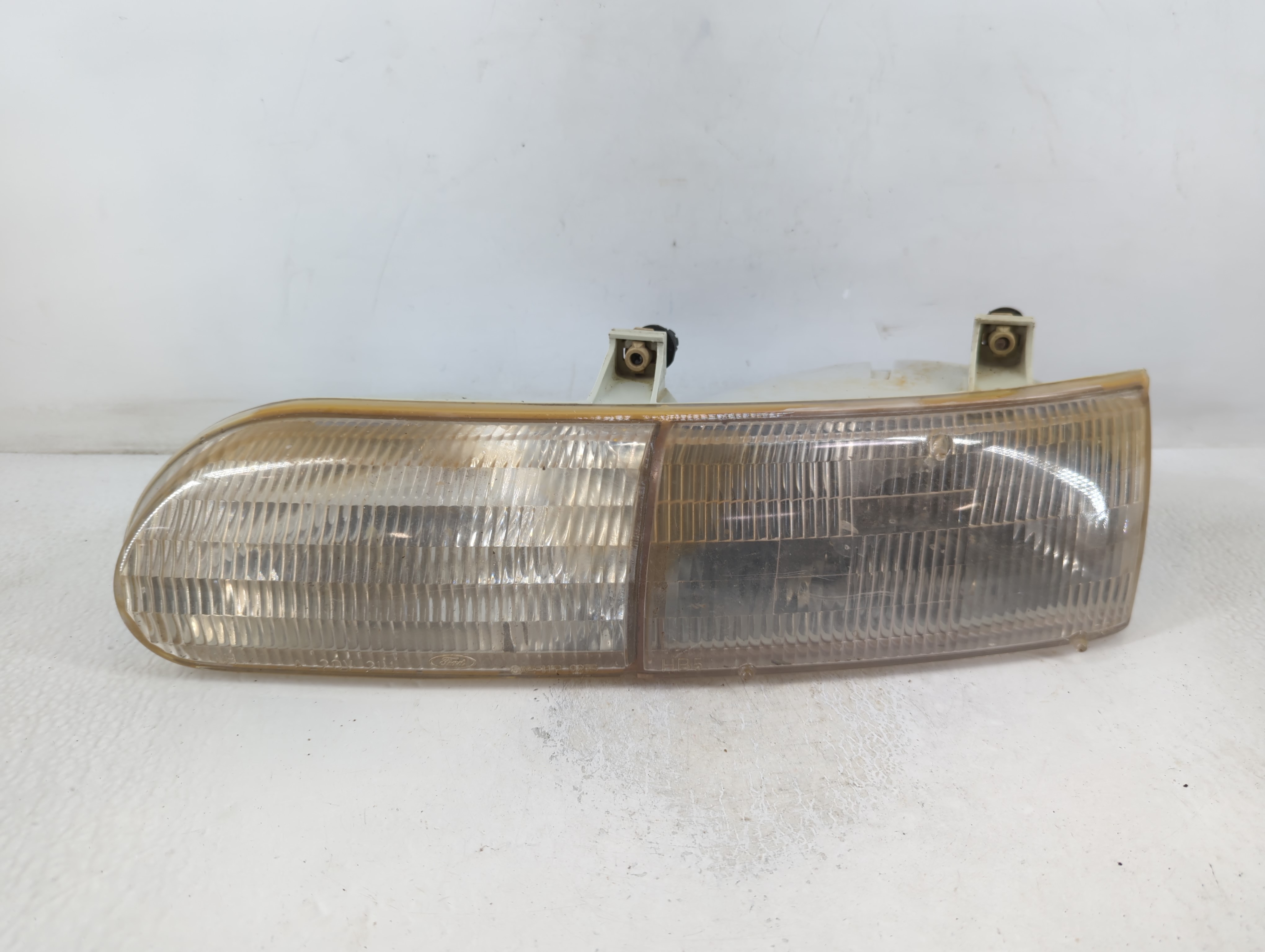 1992-1995 Ford Taurus Driver Left Oem Head Light Headlight Lamp 779035 - Oemusedautoparts1.com