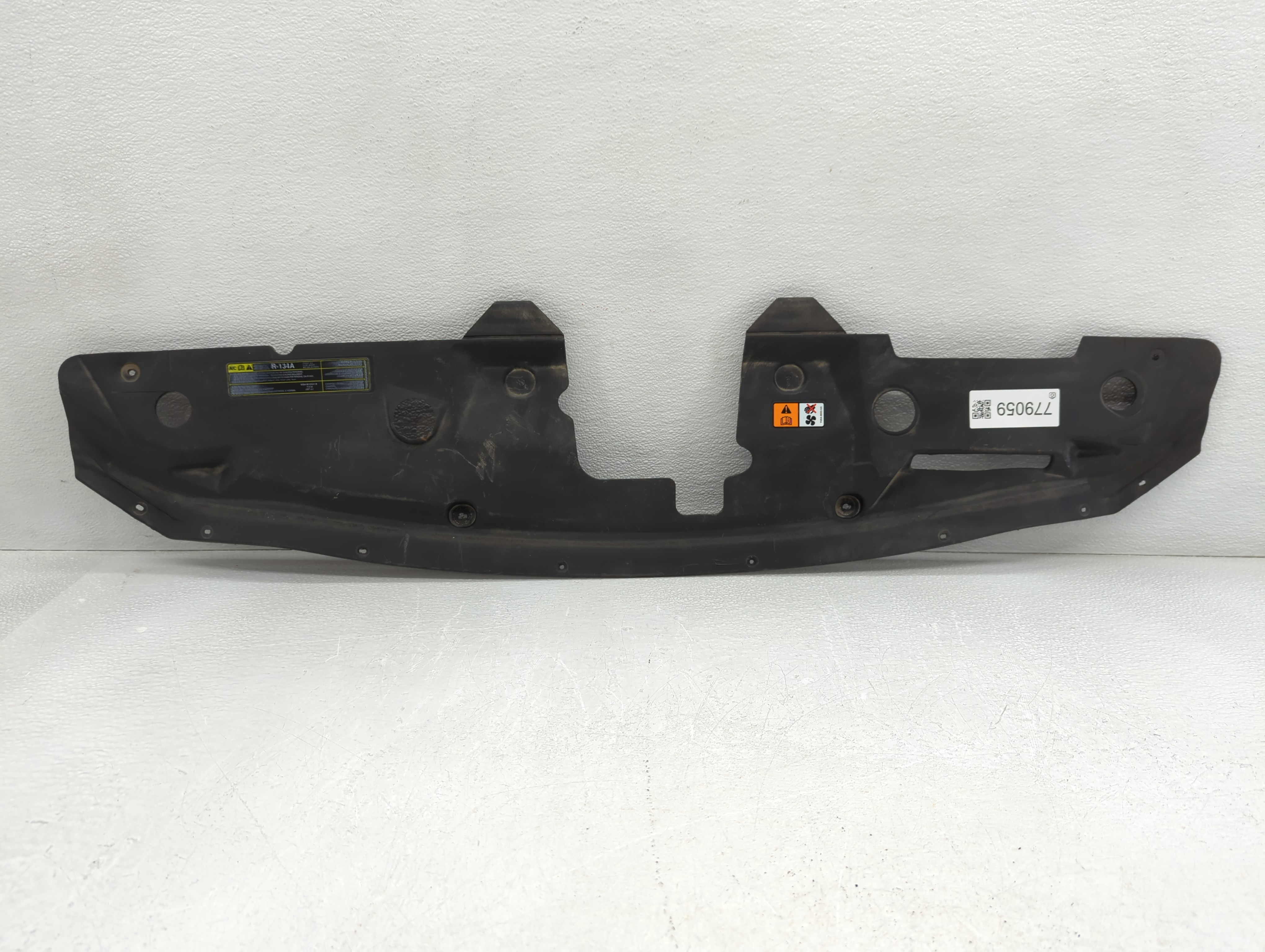 2010-2019 Ford Taurus Radiator Support Oem 779059 - Oemusedautoparts1.com