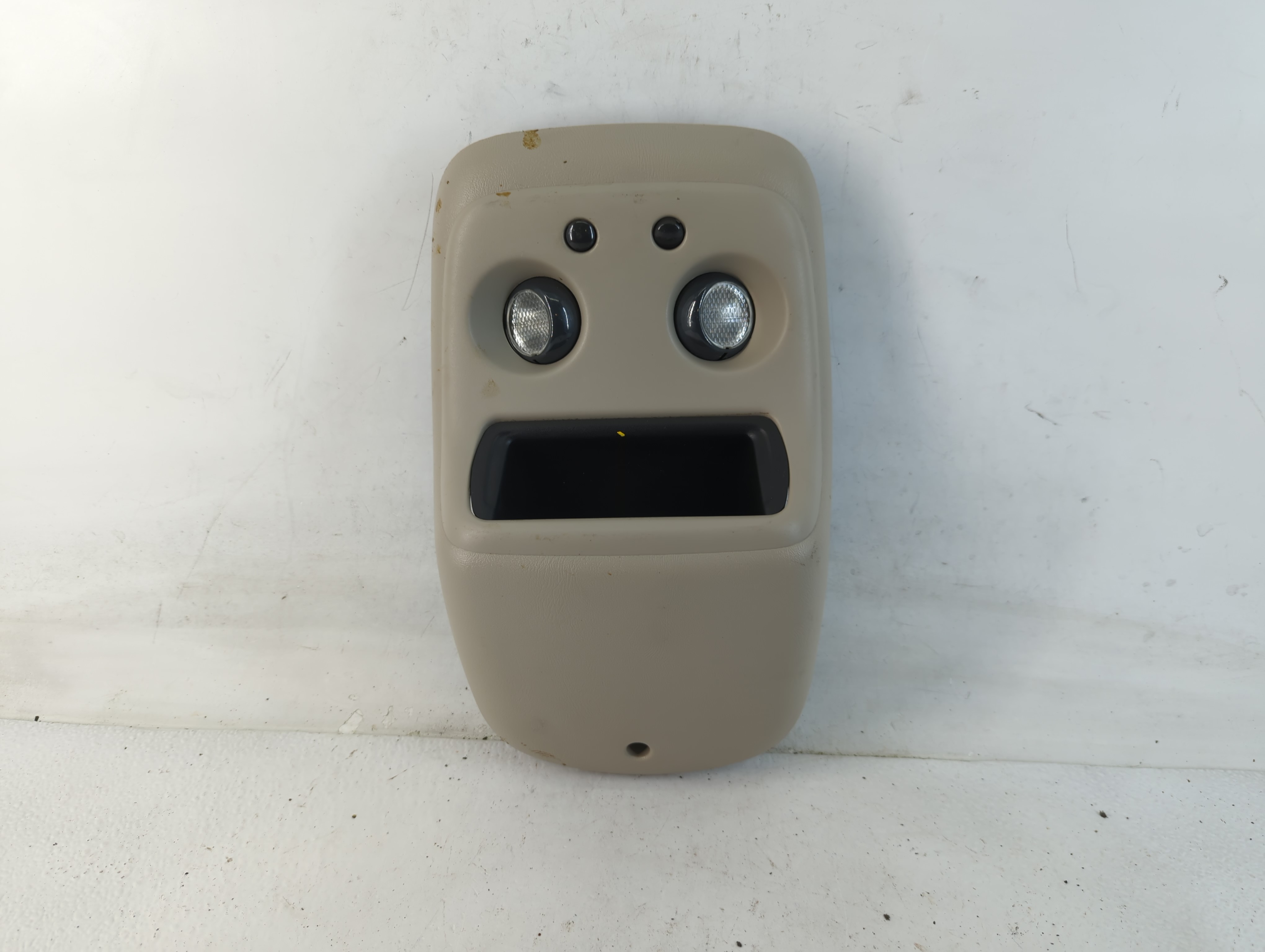 2006 Chevrolet Silverado 1500 Overhead Roof Console 779123 - Oemusedautoparts1.com