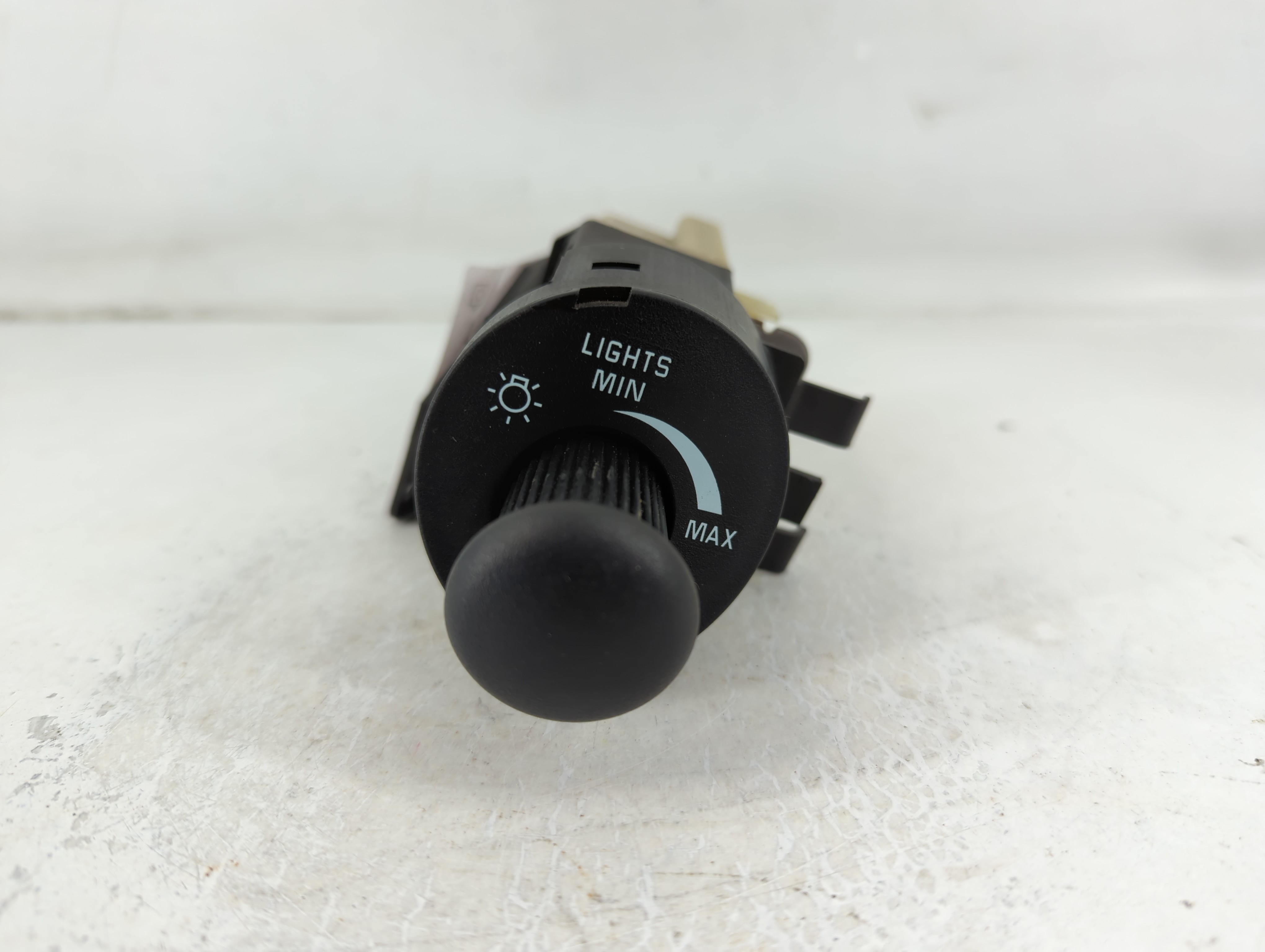 Picture of 1999 Buick Century Headlight Head Light Switch Lamp Control 779179