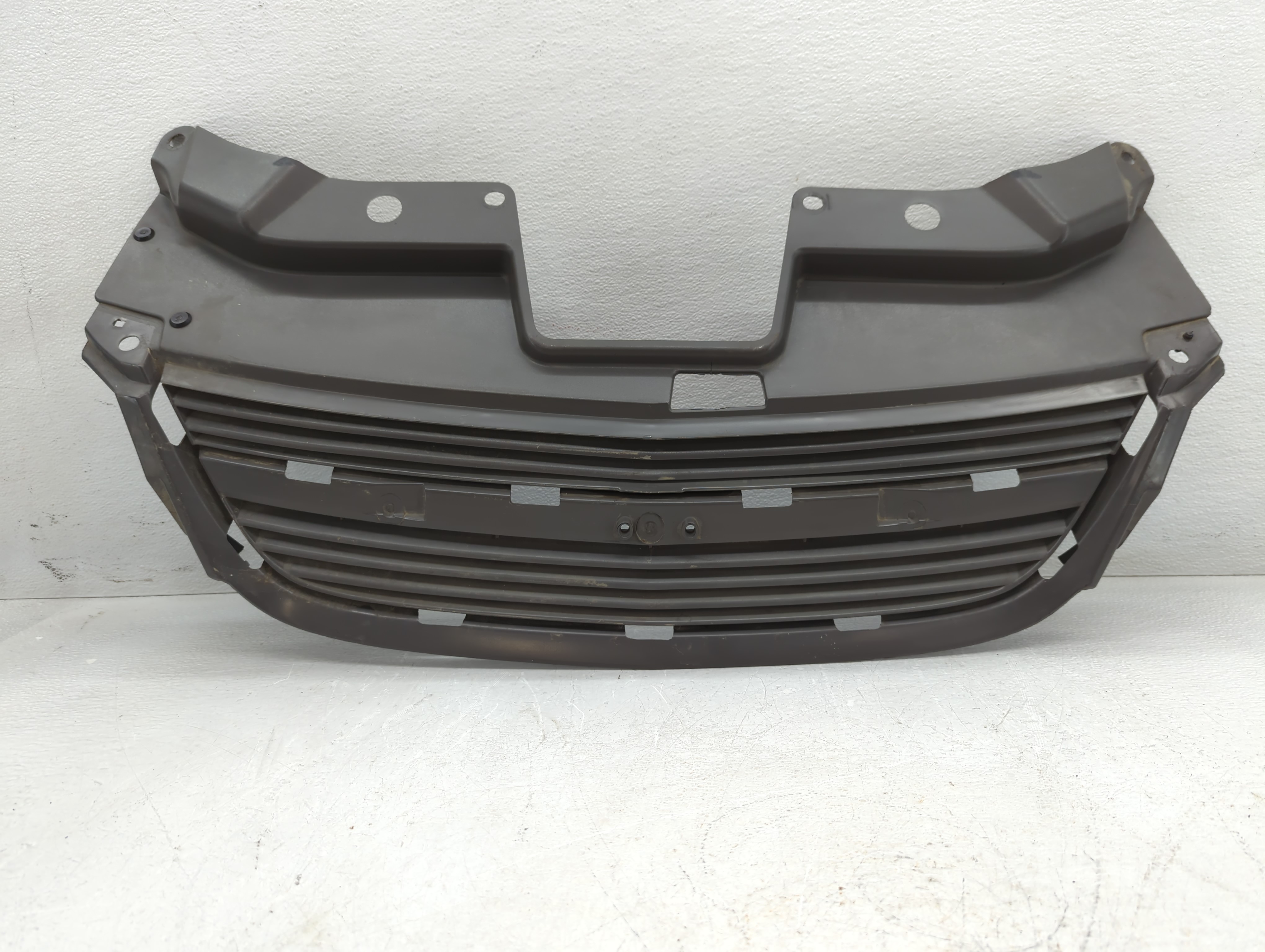 2005-2010 Chevrolet Cobalt Front Bumper Grille Cover 779199 - Oemusedautoparts1.com