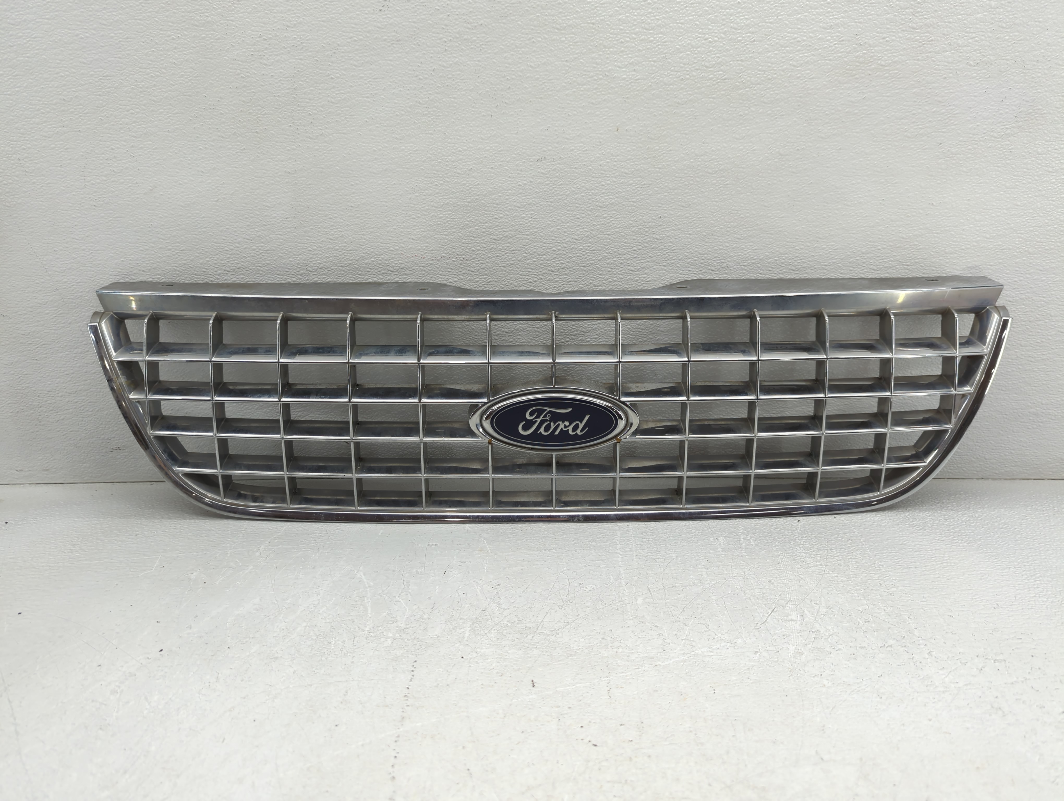 2003-2005 Ford Explorer Front Bumper Grille Cover 779240 - Oemusedautoparts1.com
