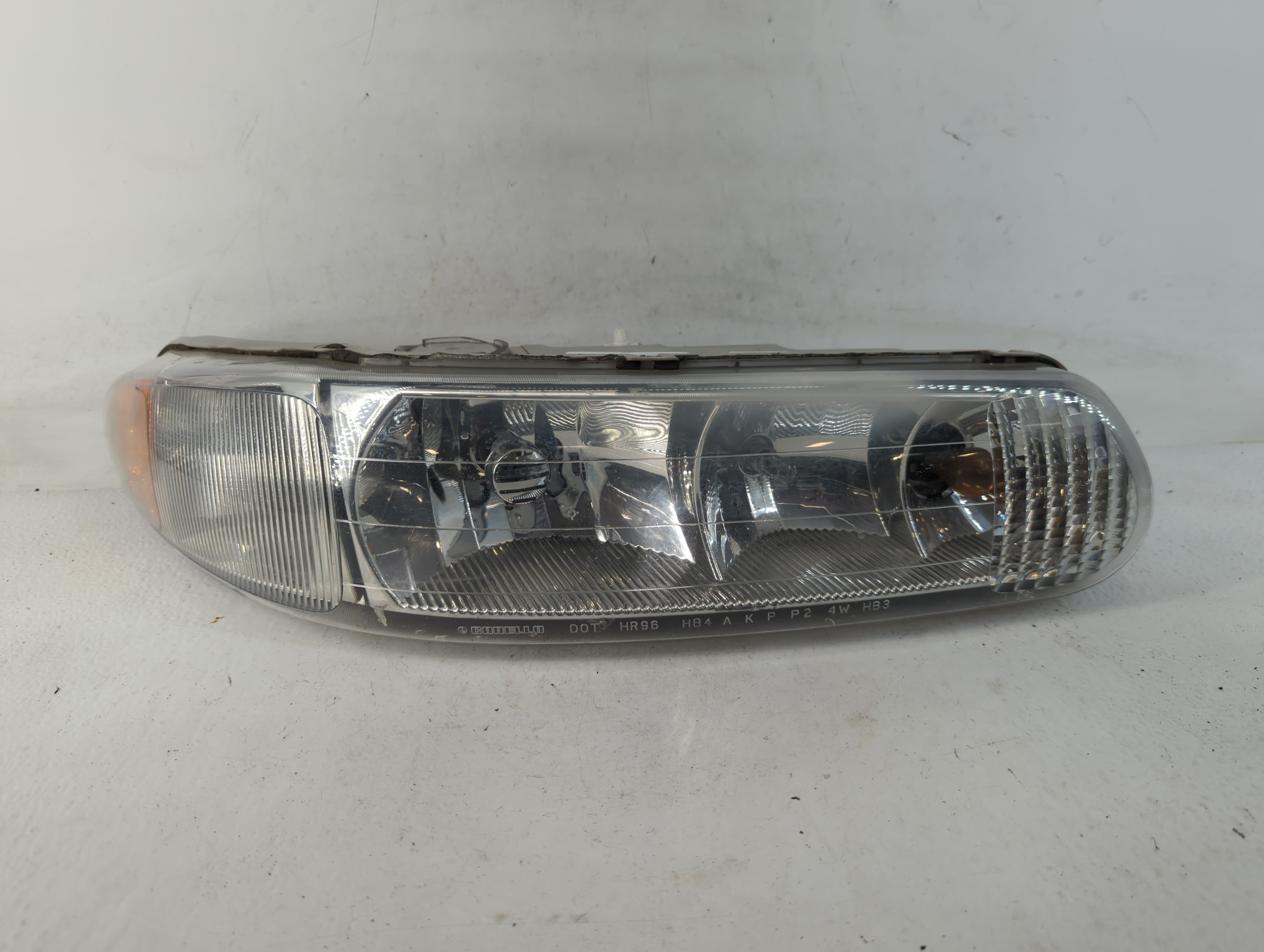 1997-2004 Buick Regal Passenger Right Oem Head Light Headlight Lamp 779312 - Oemusedautoparts1.com